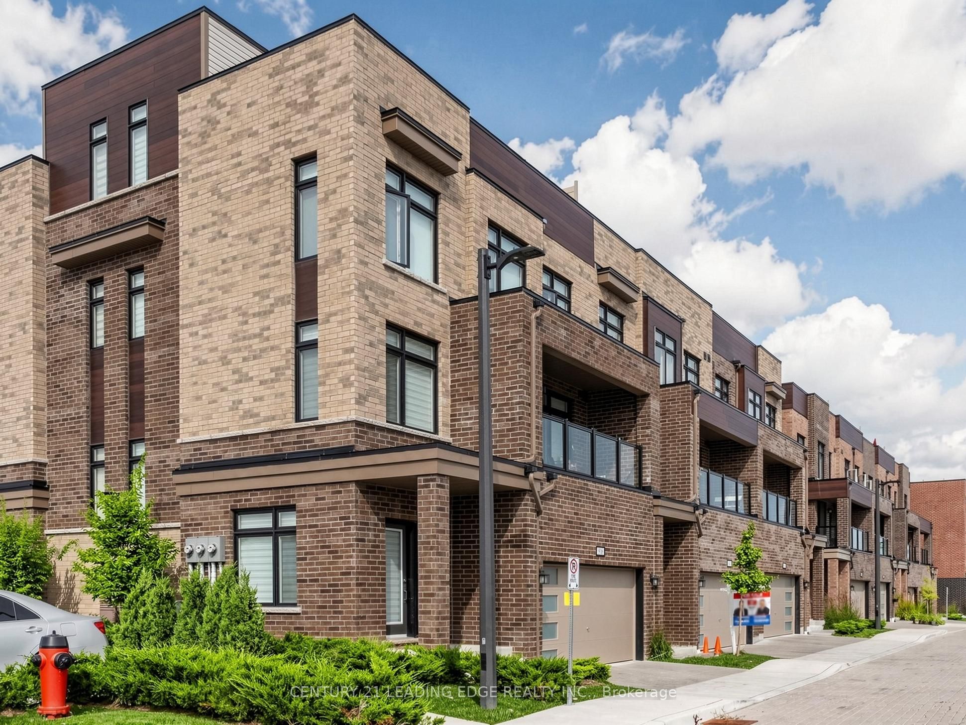 1865 Pickering Parkway 808