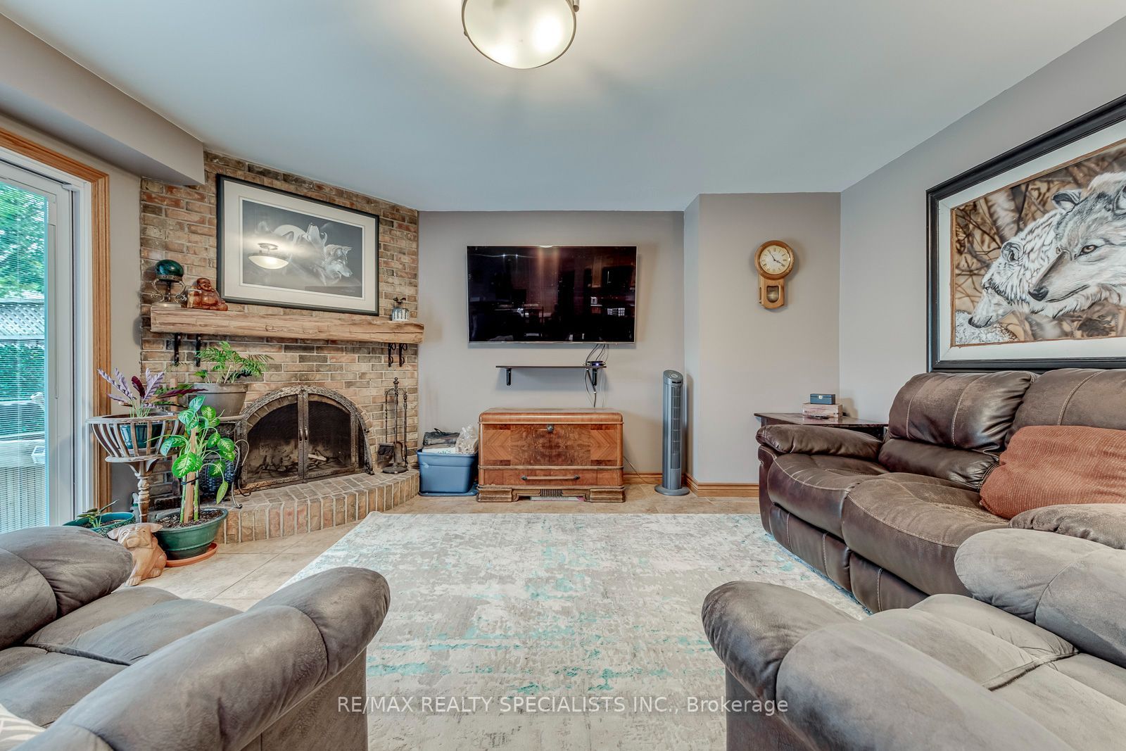 4089 BARBICAN Drive