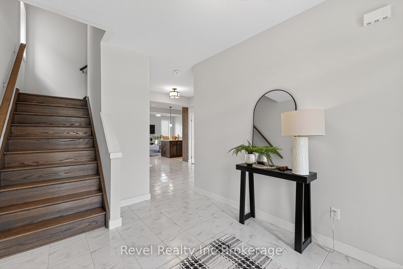 32 Sutherland Crescent