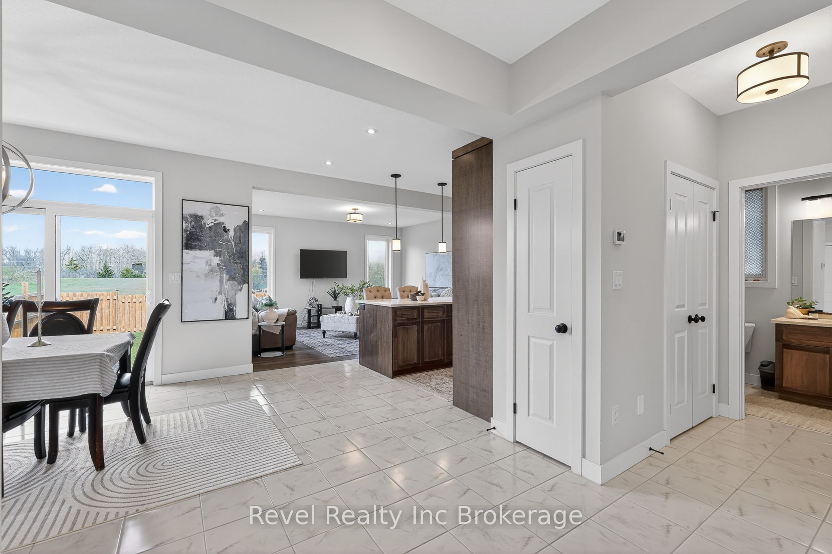 32 Sutherland Crescent