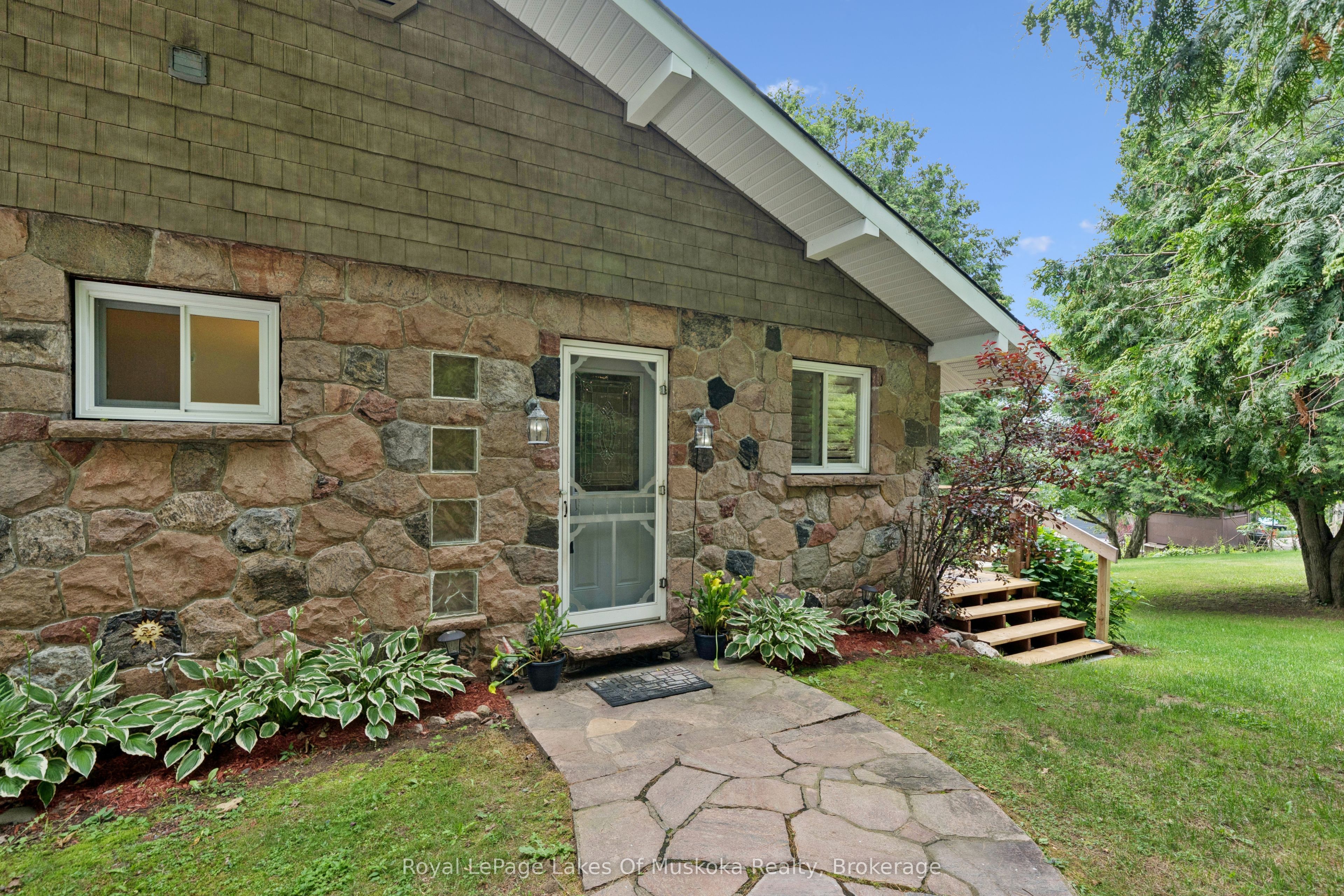 1082 Kawagama Lake Road