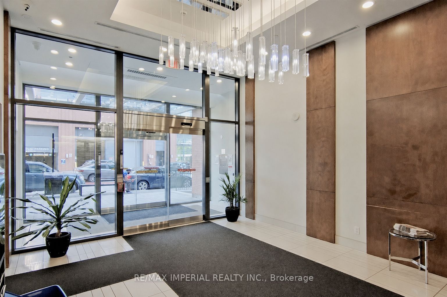 2212 Lake Shore Boulevard W 1201