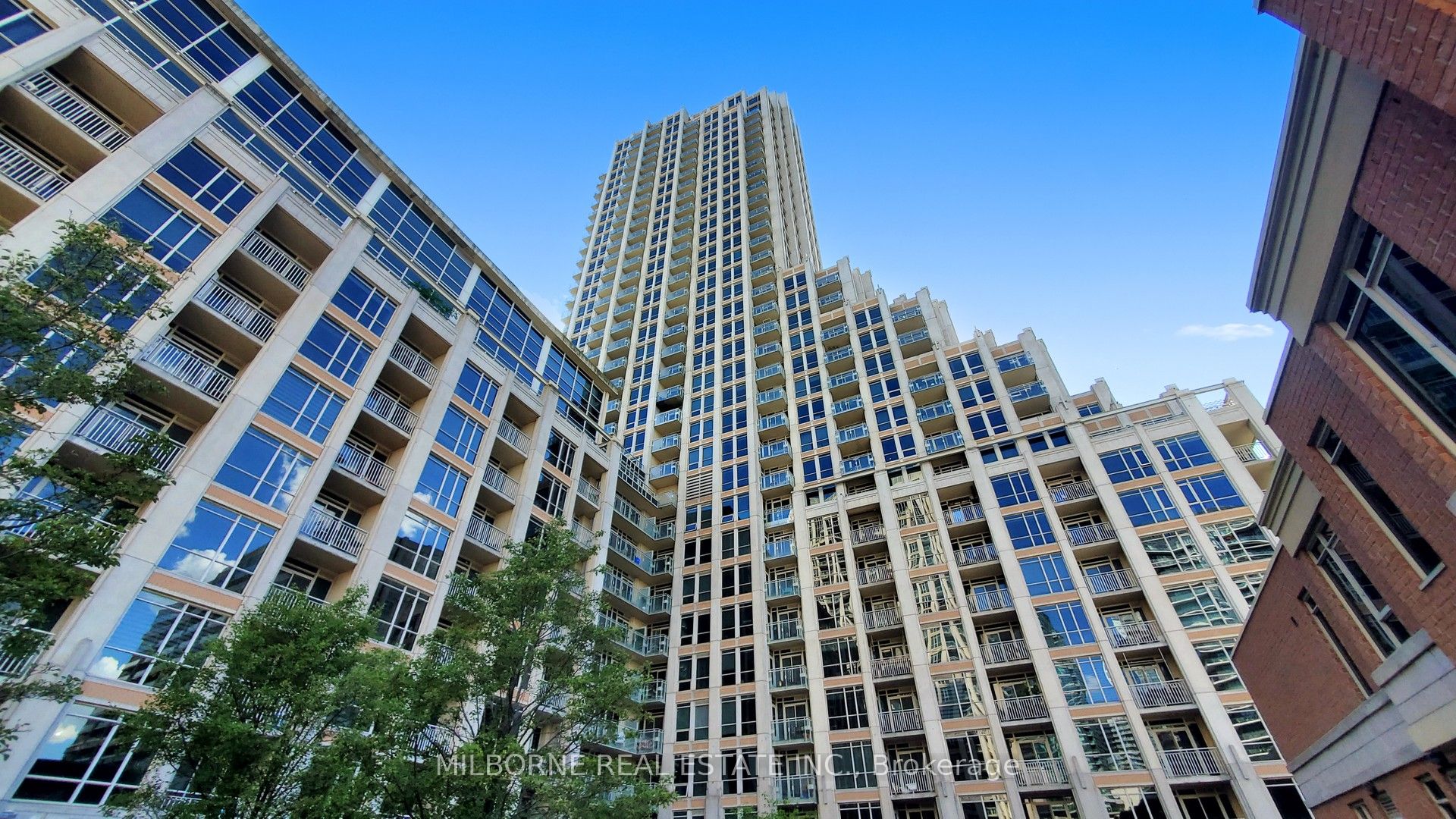 628 Fleet Street 926