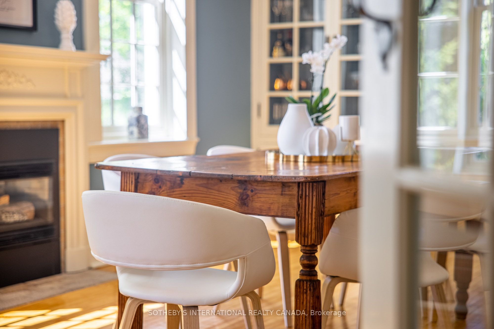 220 Old Yonge Street