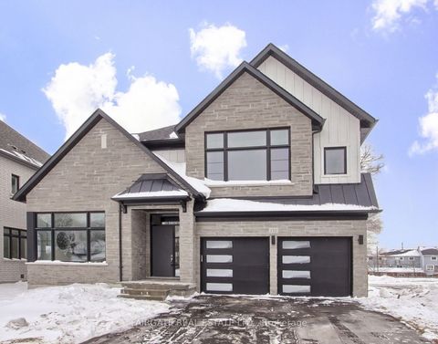 132 William Street Whitchurch-Stouffville ON L4A 1B3
