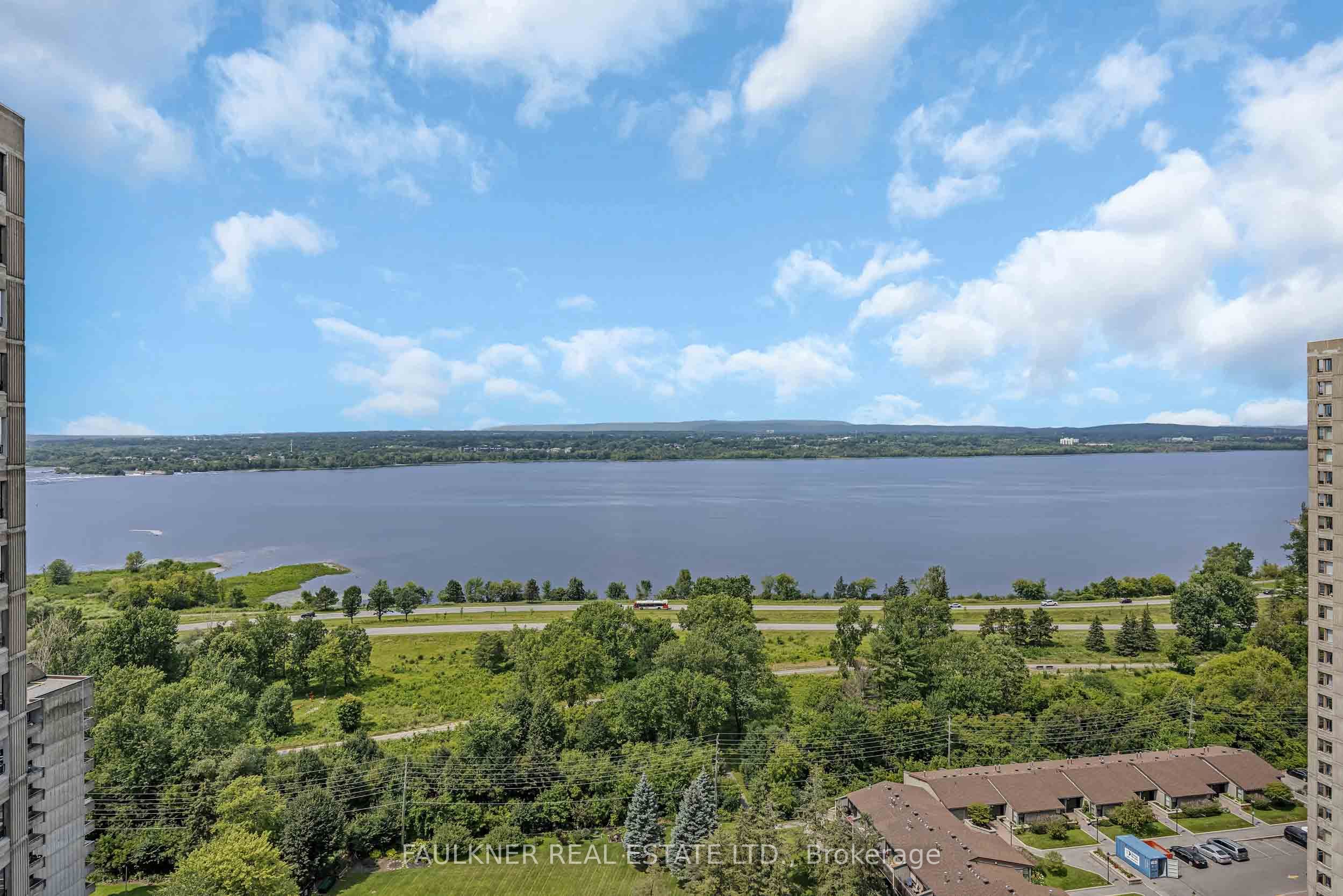 1171 Ambleside Drive 2202