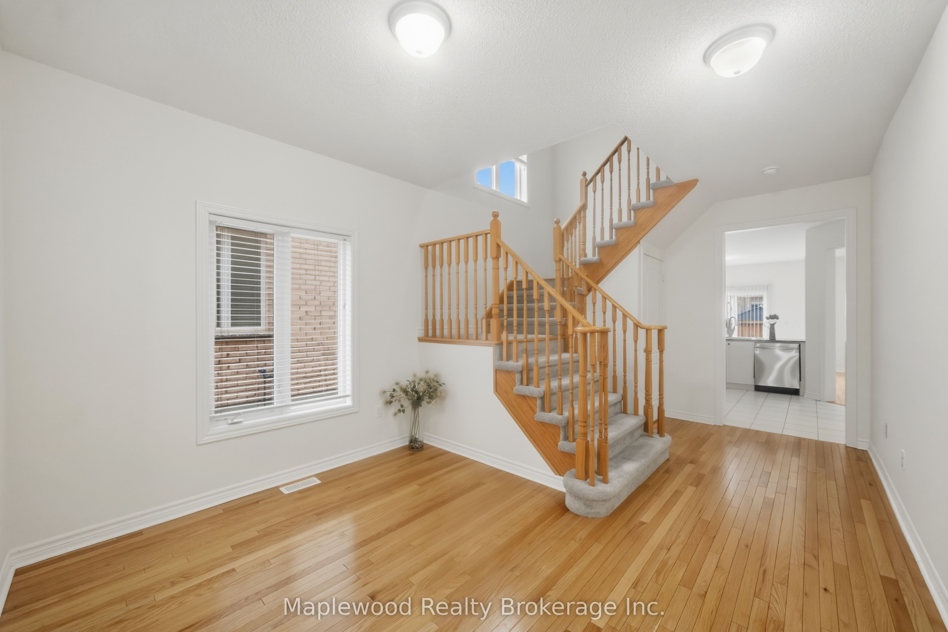 1712 Carousel Drive