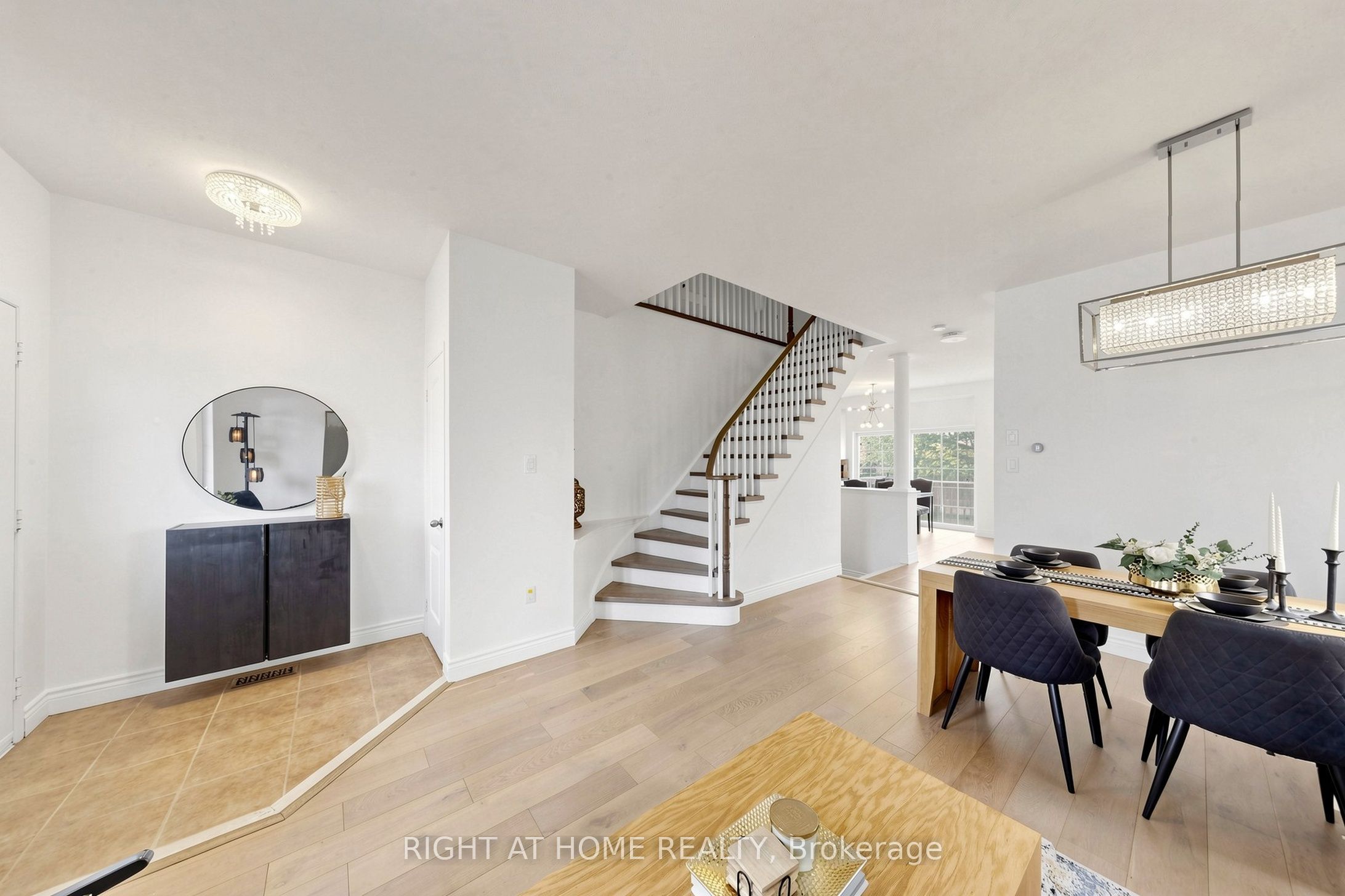 14 Grainger Crescent