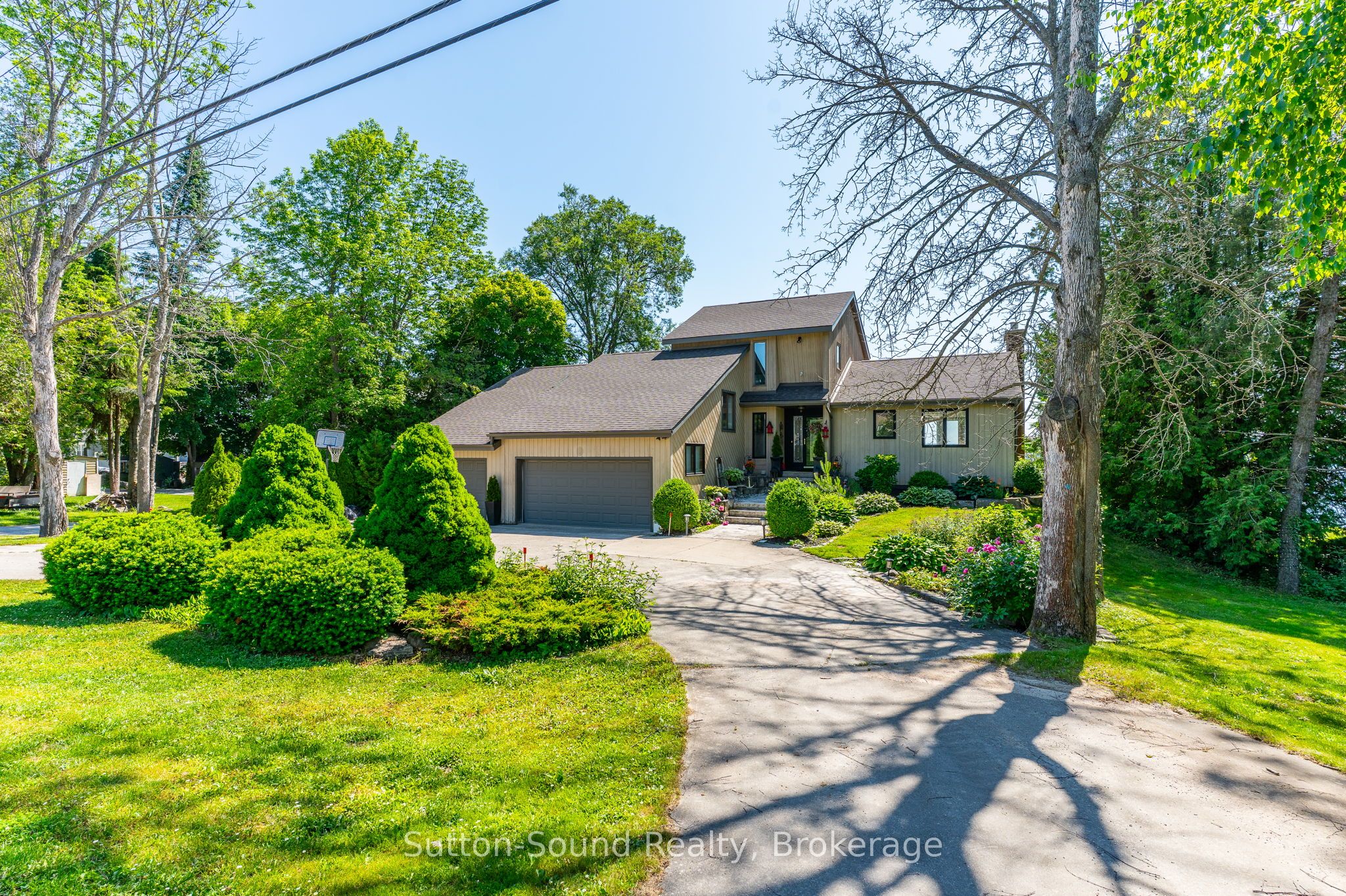 427 Balmy Beach Road
