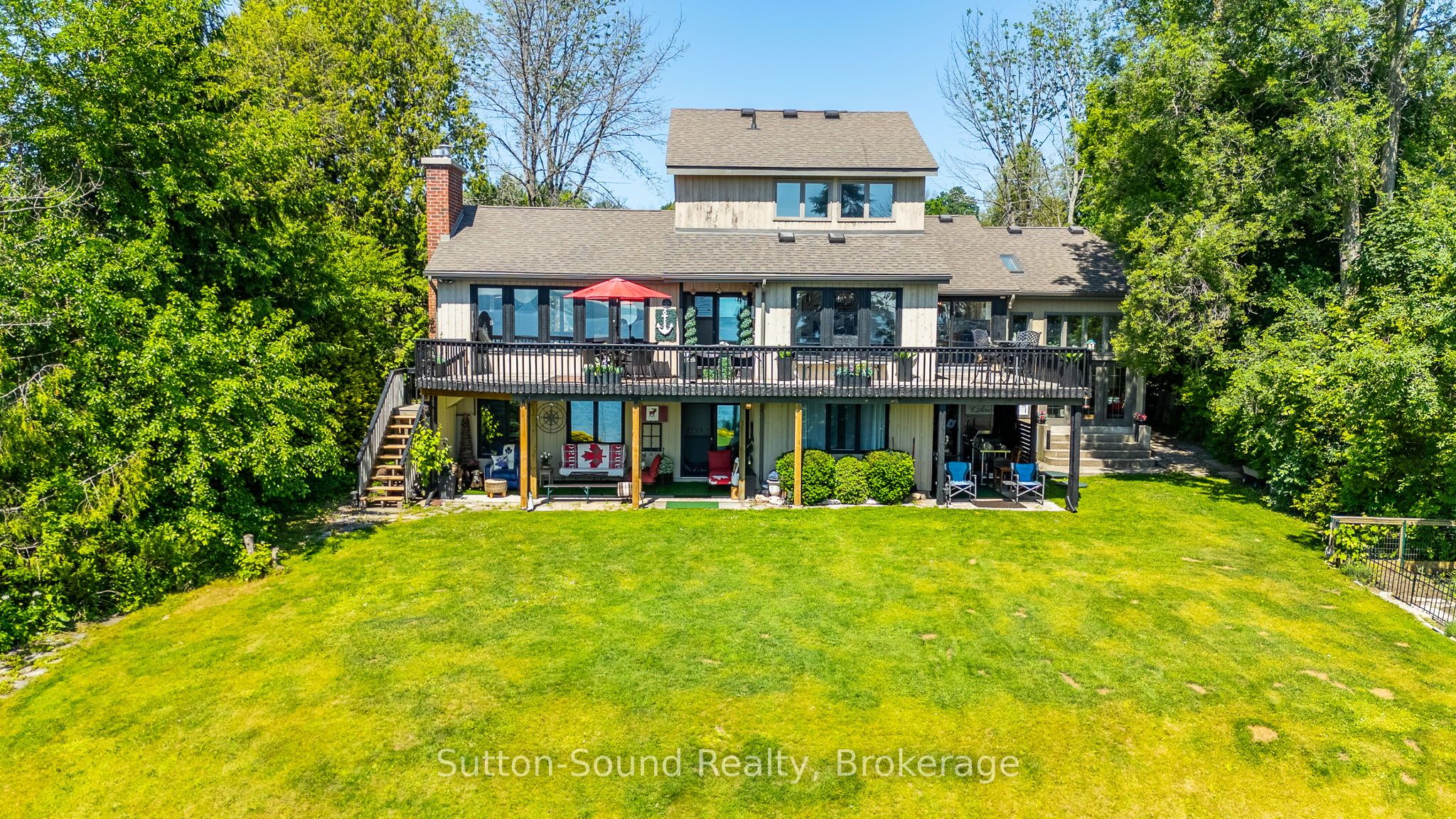 427 Balmy Beach Road