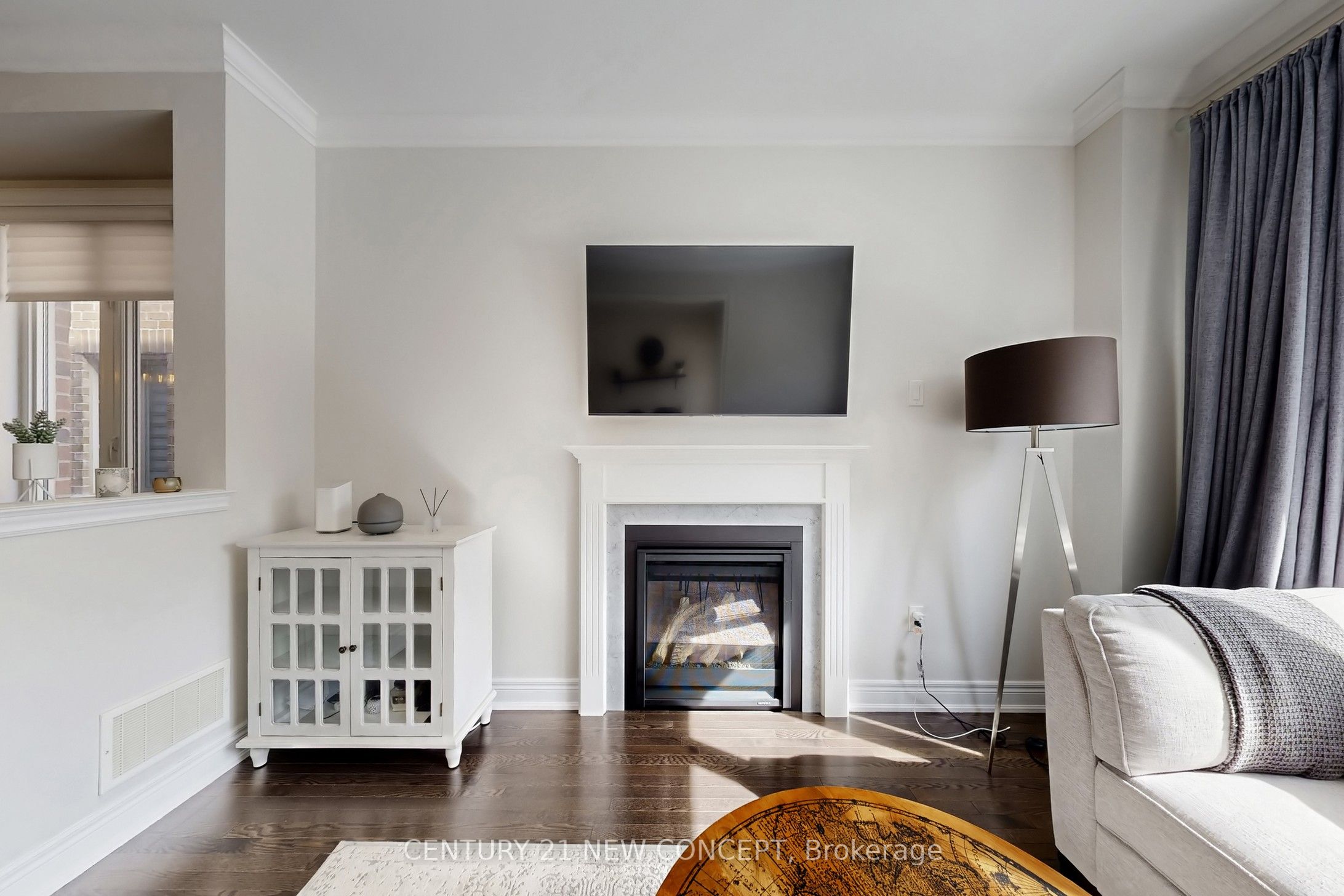 622 Sweetwater Crescent