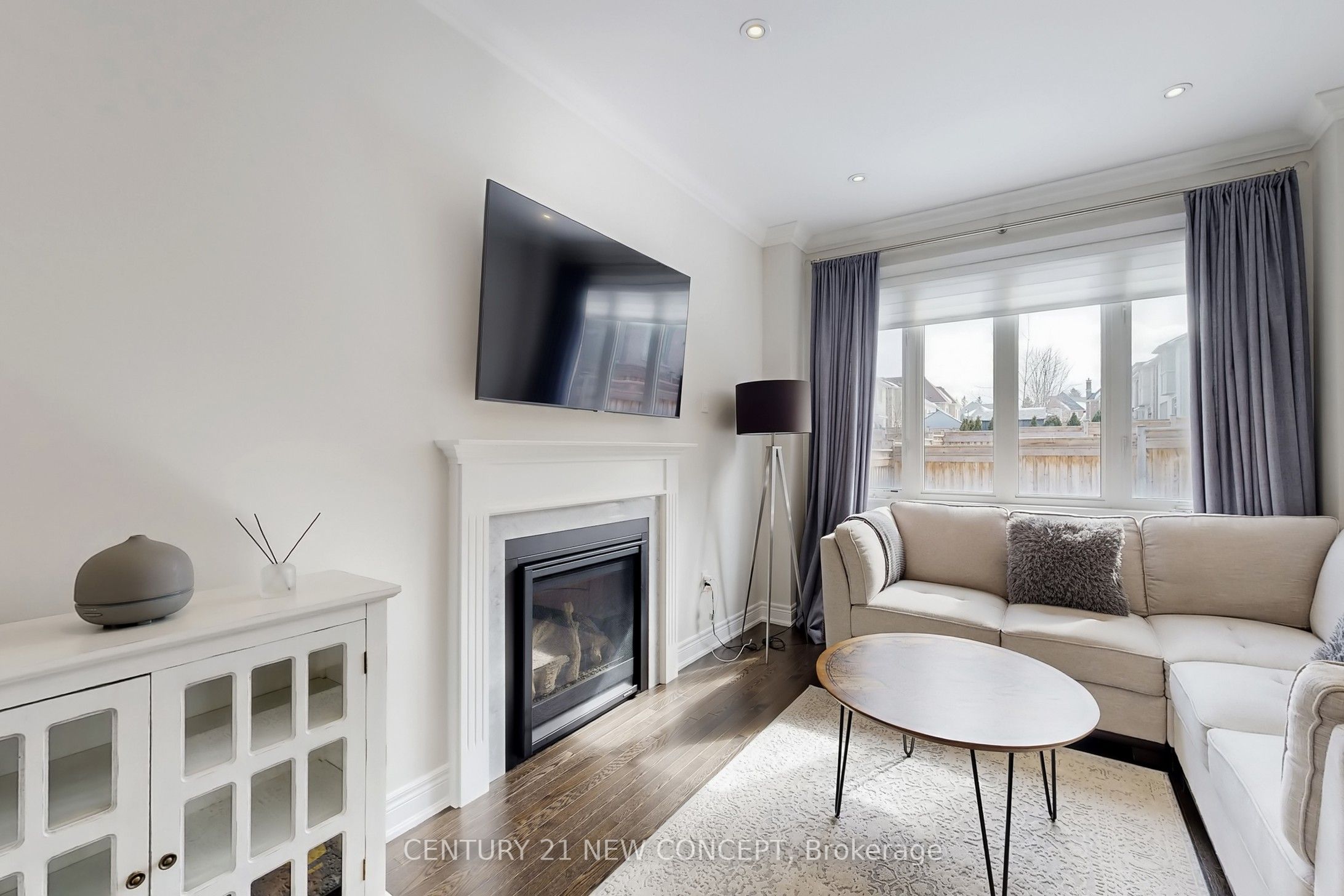 622 Sweetwater Crescent