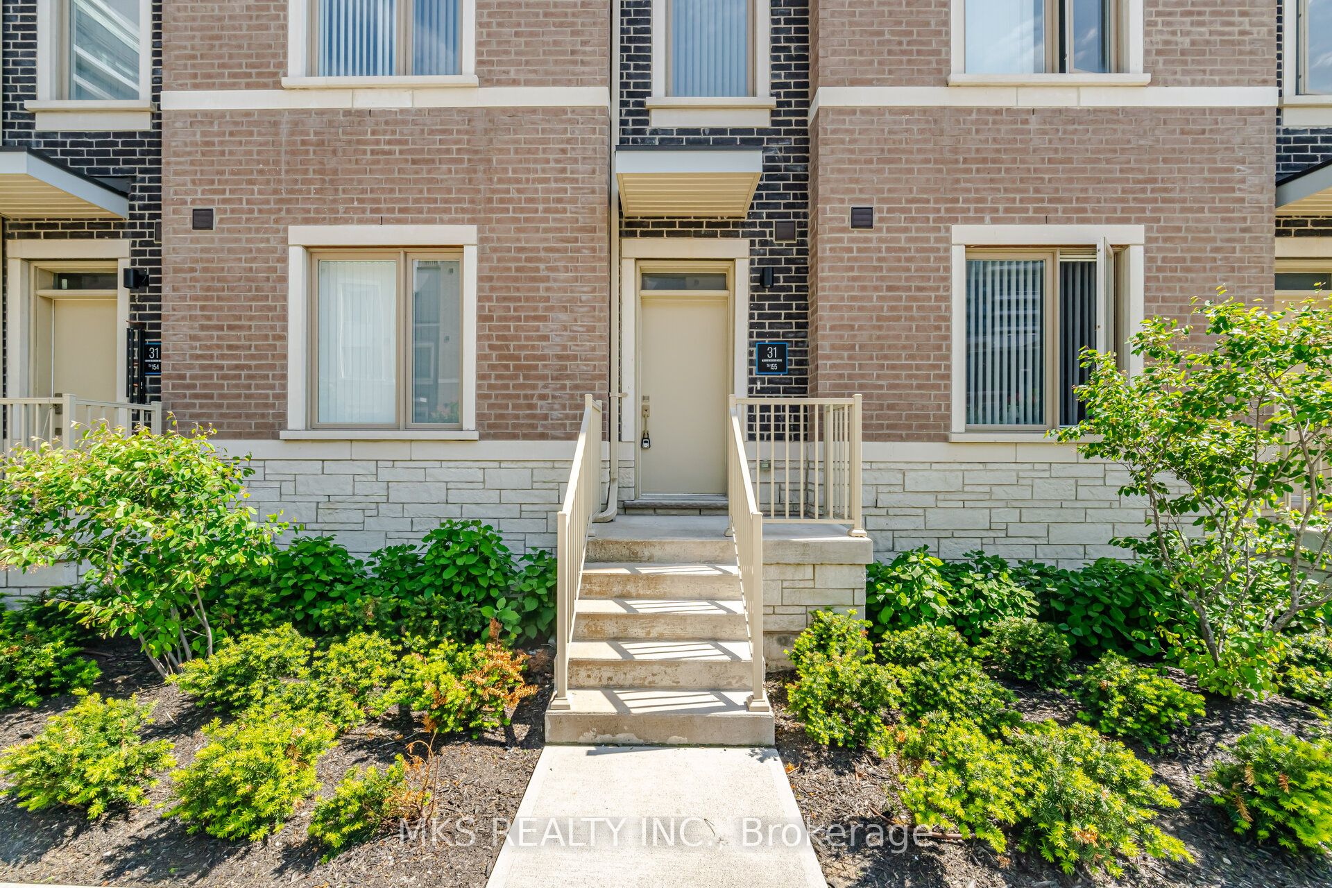 31 Almond Blossom Mews TH155