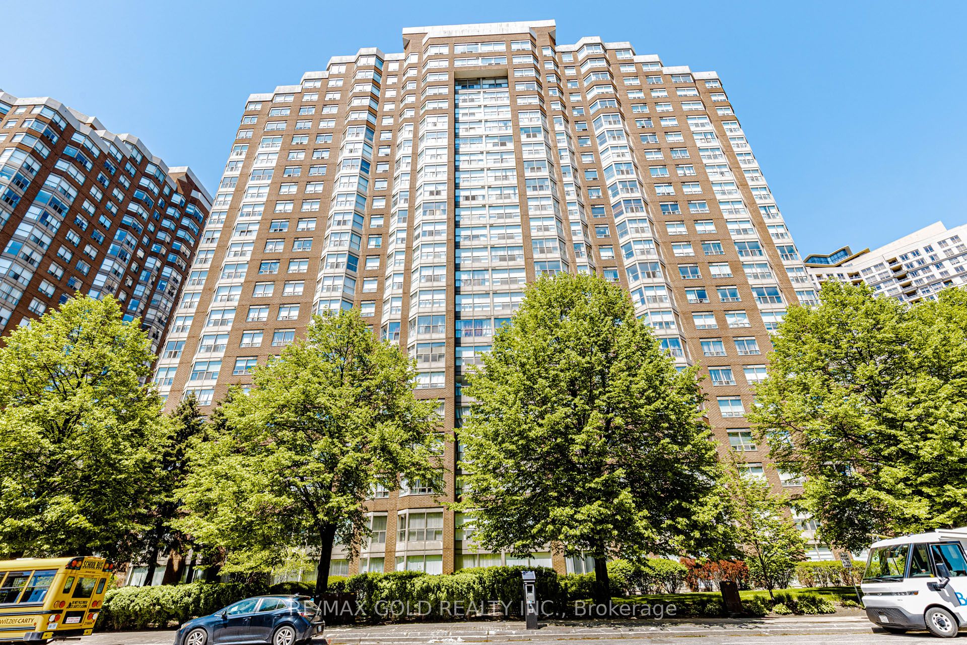 325 Webb Drive PH 201