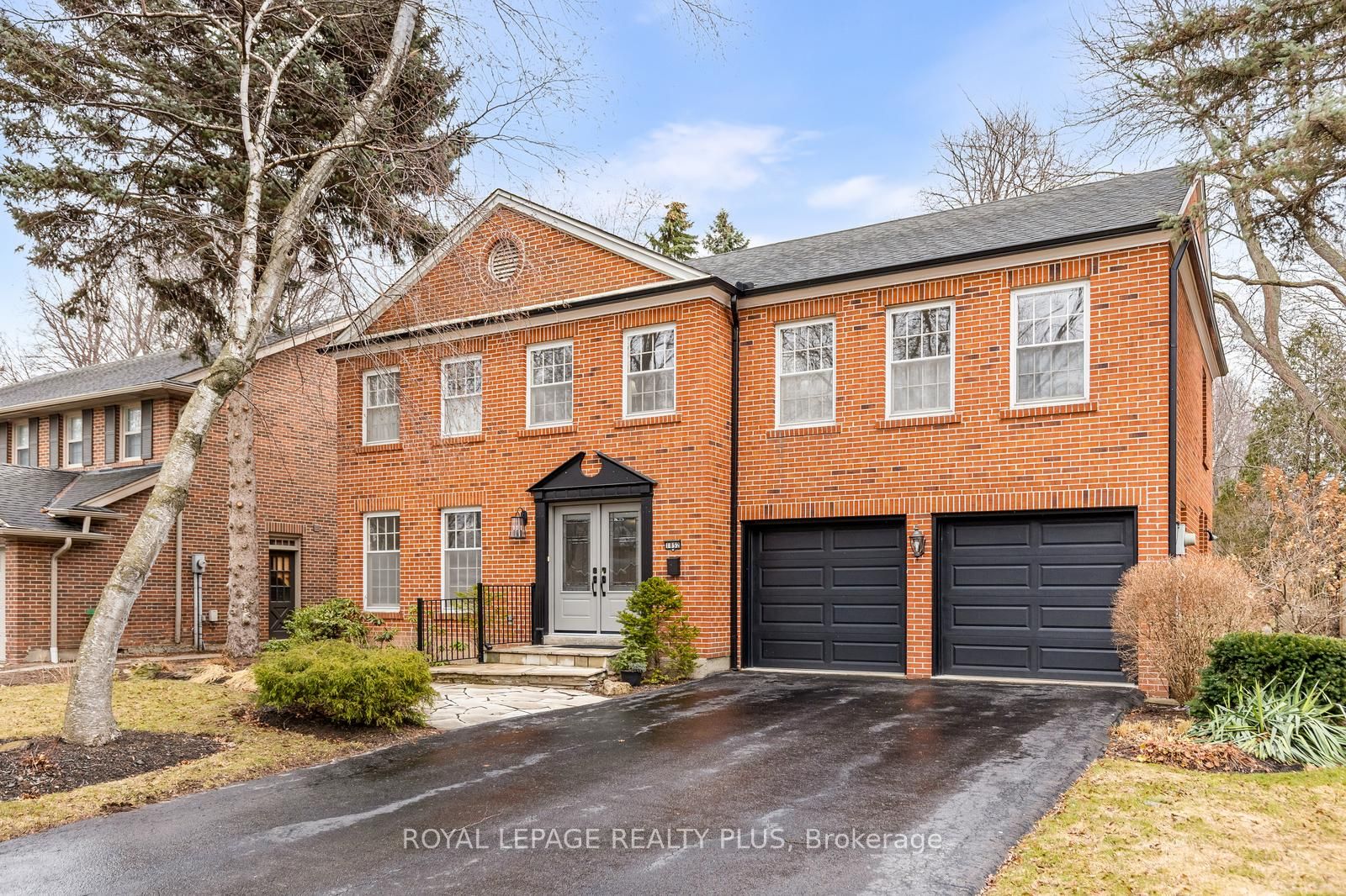 1852 Sherwood Forrest Circle