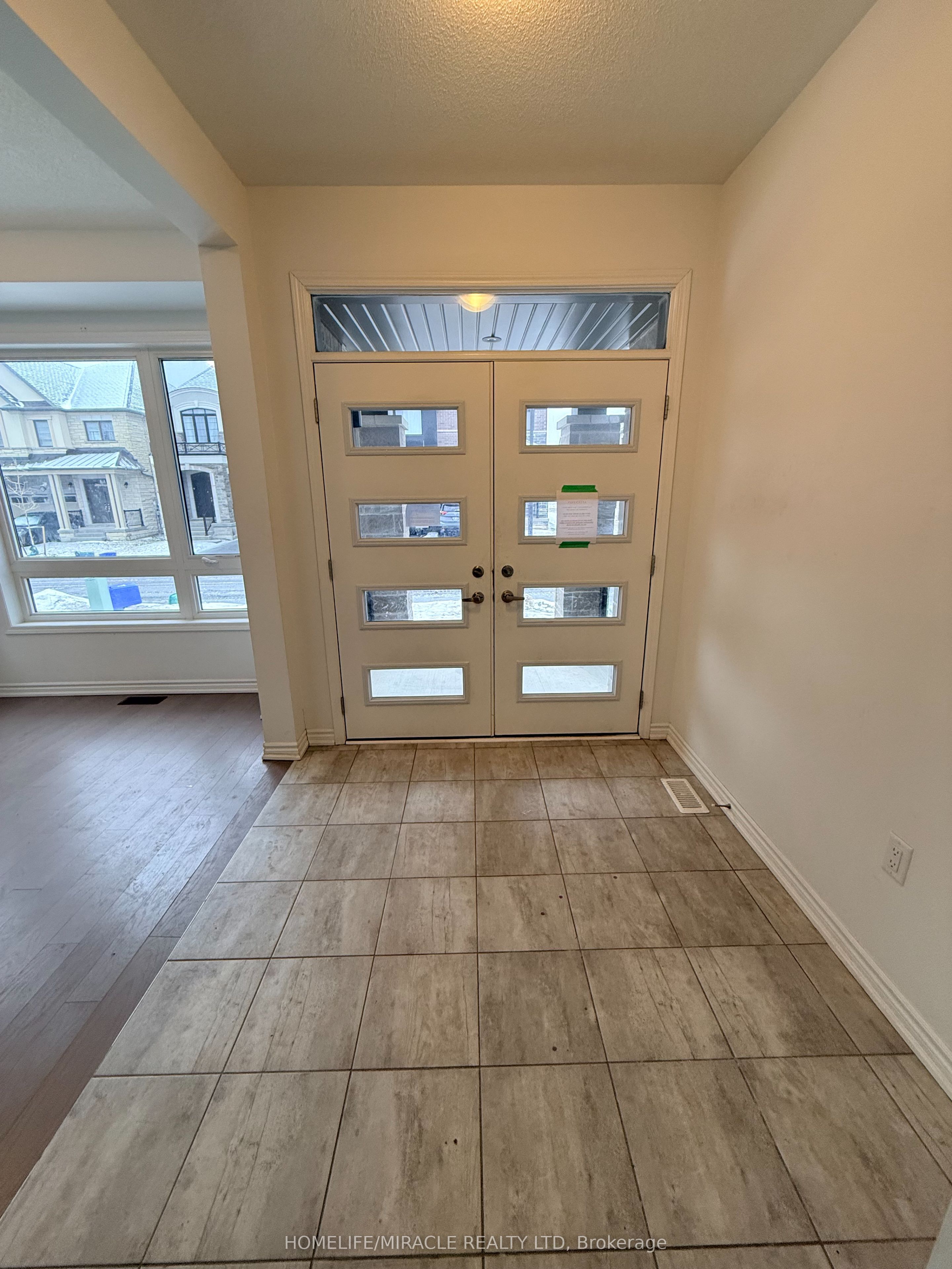 1421 Swallowtail Lane