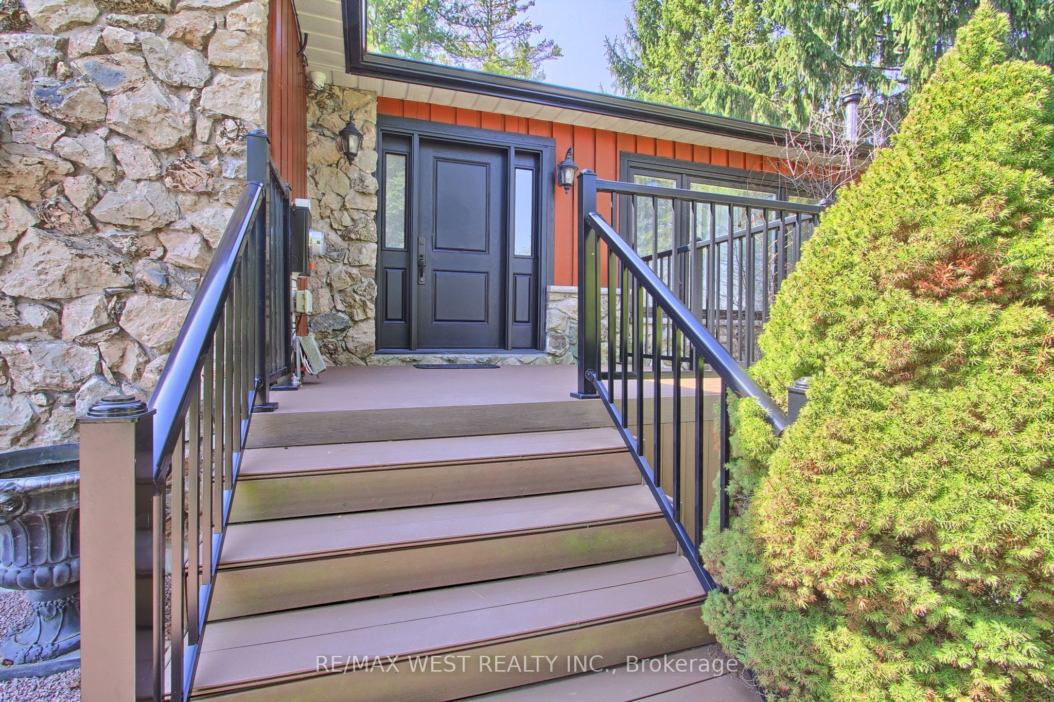 177 Hedge Road
