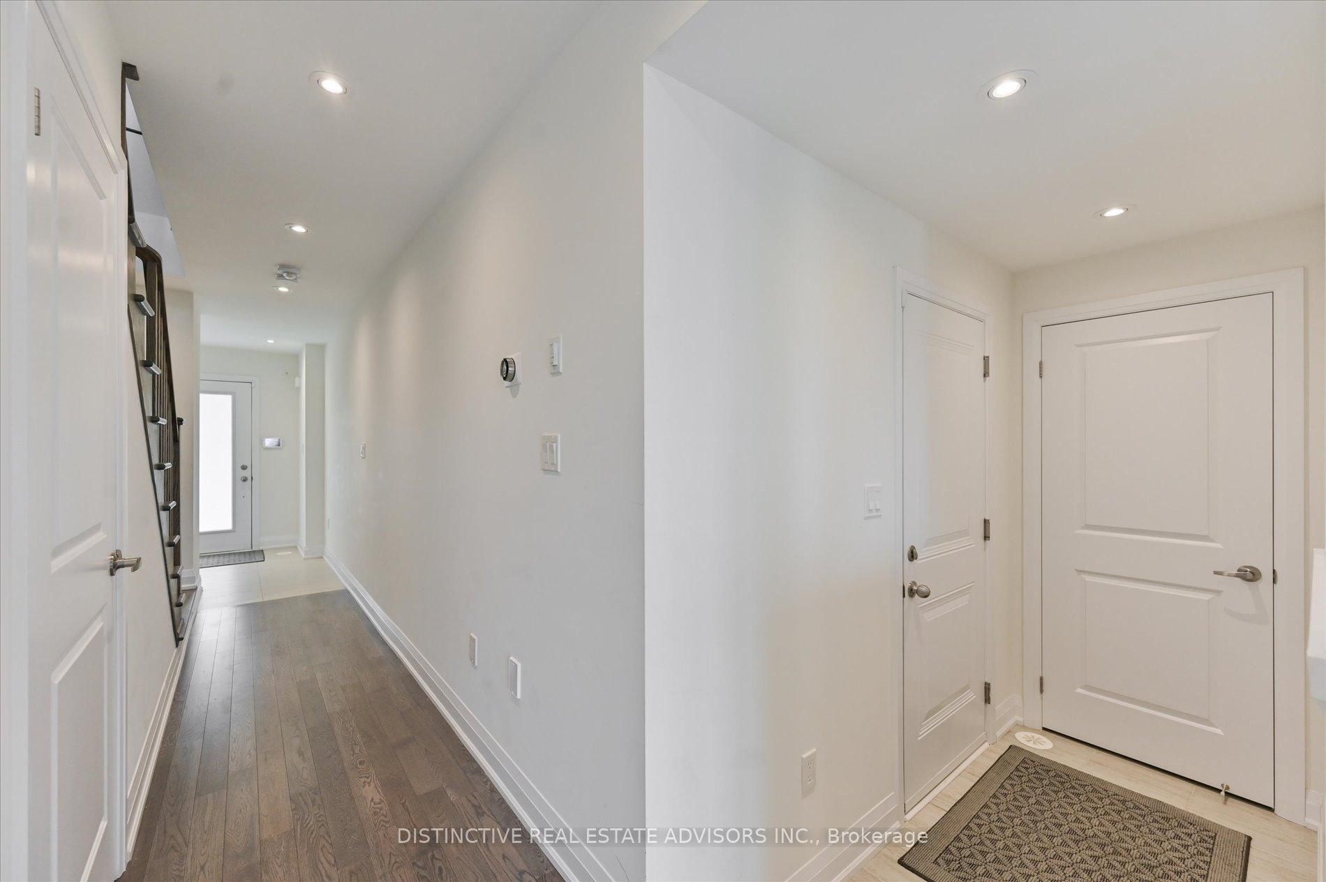 190 Moneypenny Place