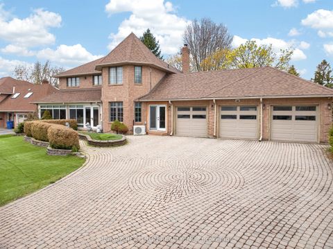 60 Arthur Hall Drive East Gwillimbury ON L0G 1V0