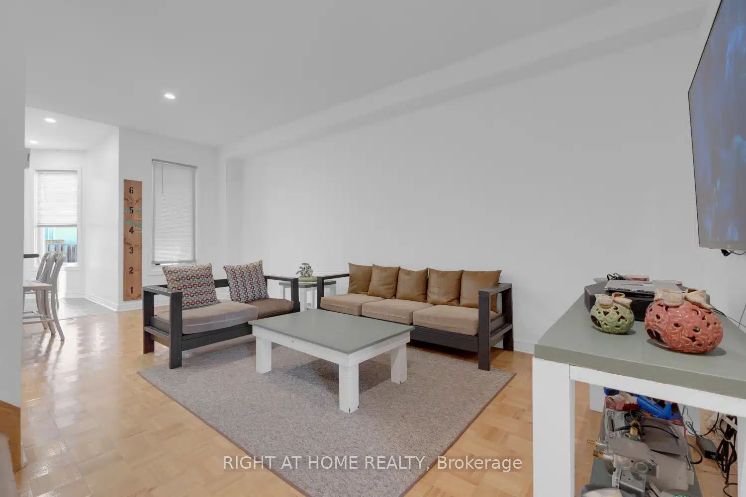 53 Silent Pond Crescent