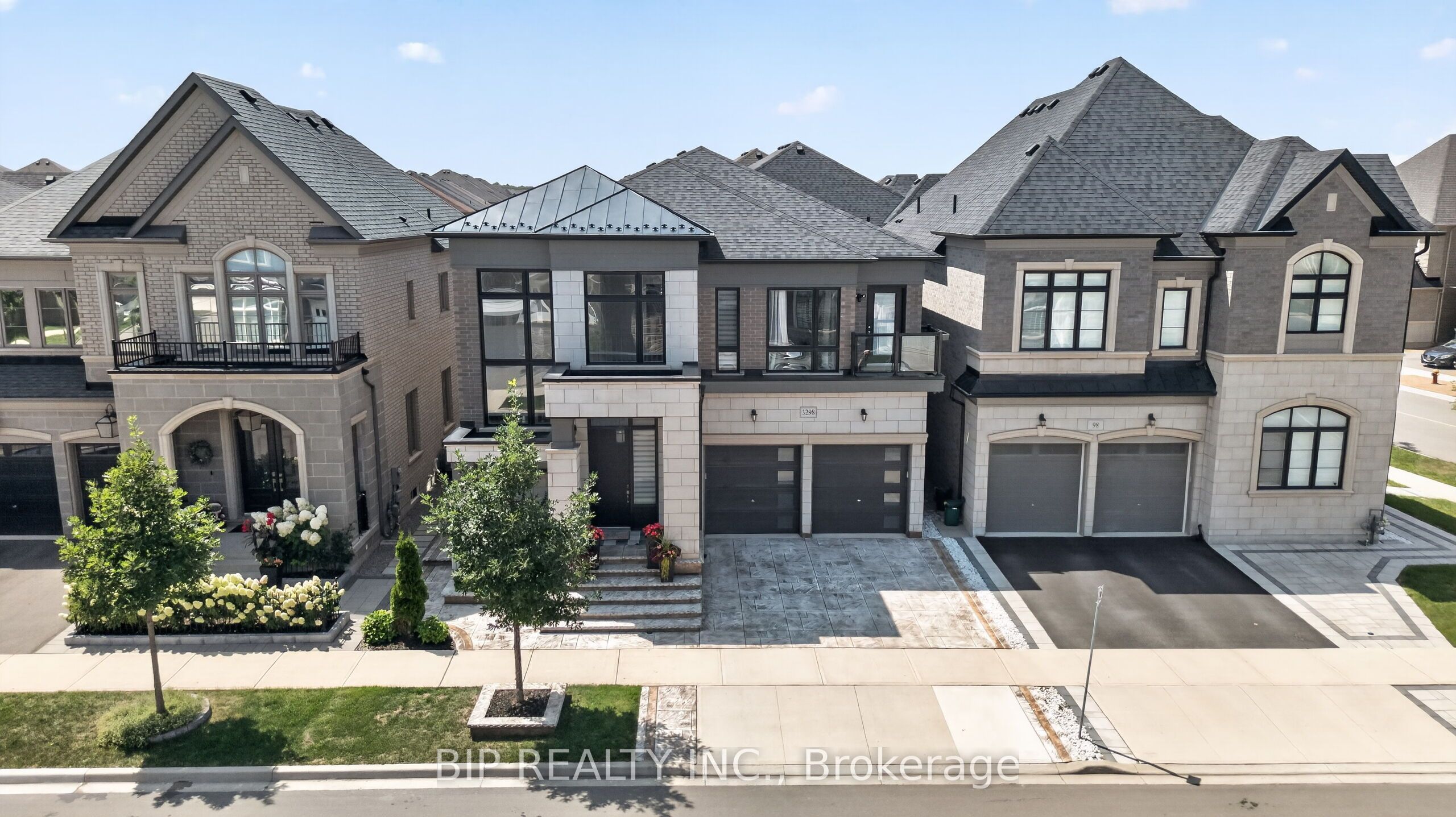 3298 Post Road
