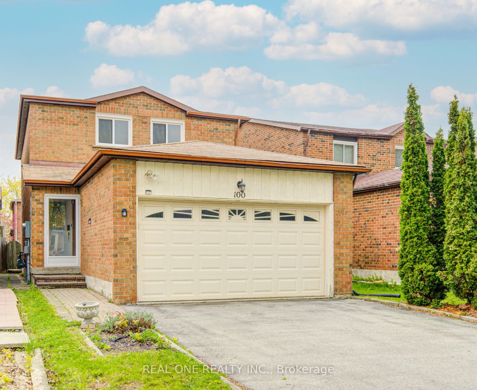 100 Kenley Crescent