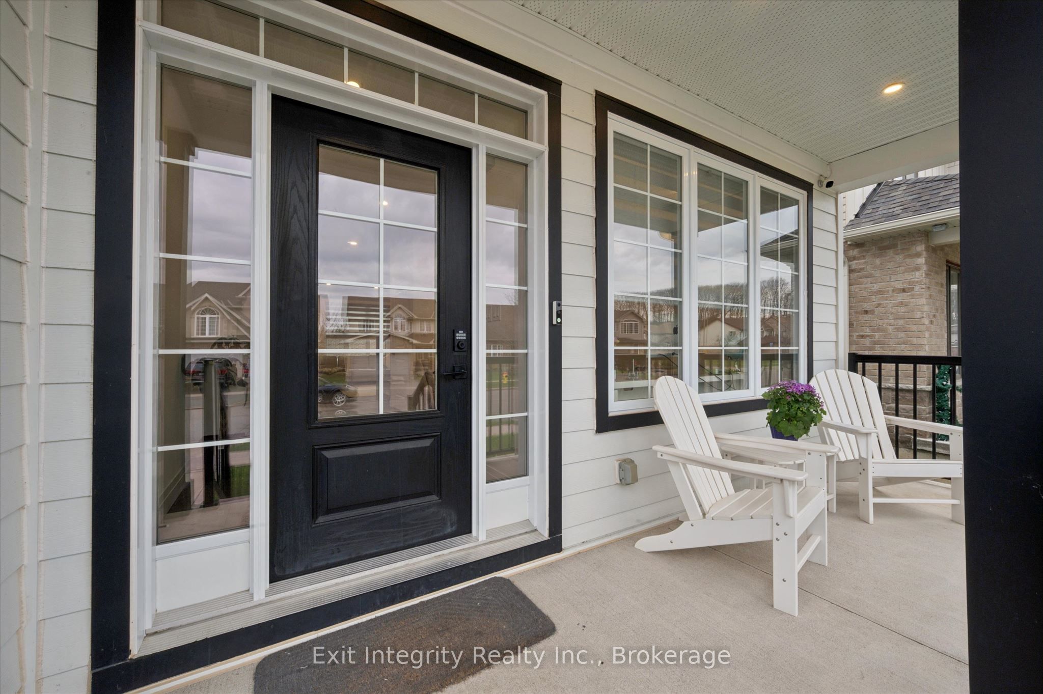 213 Fallowfield Drive