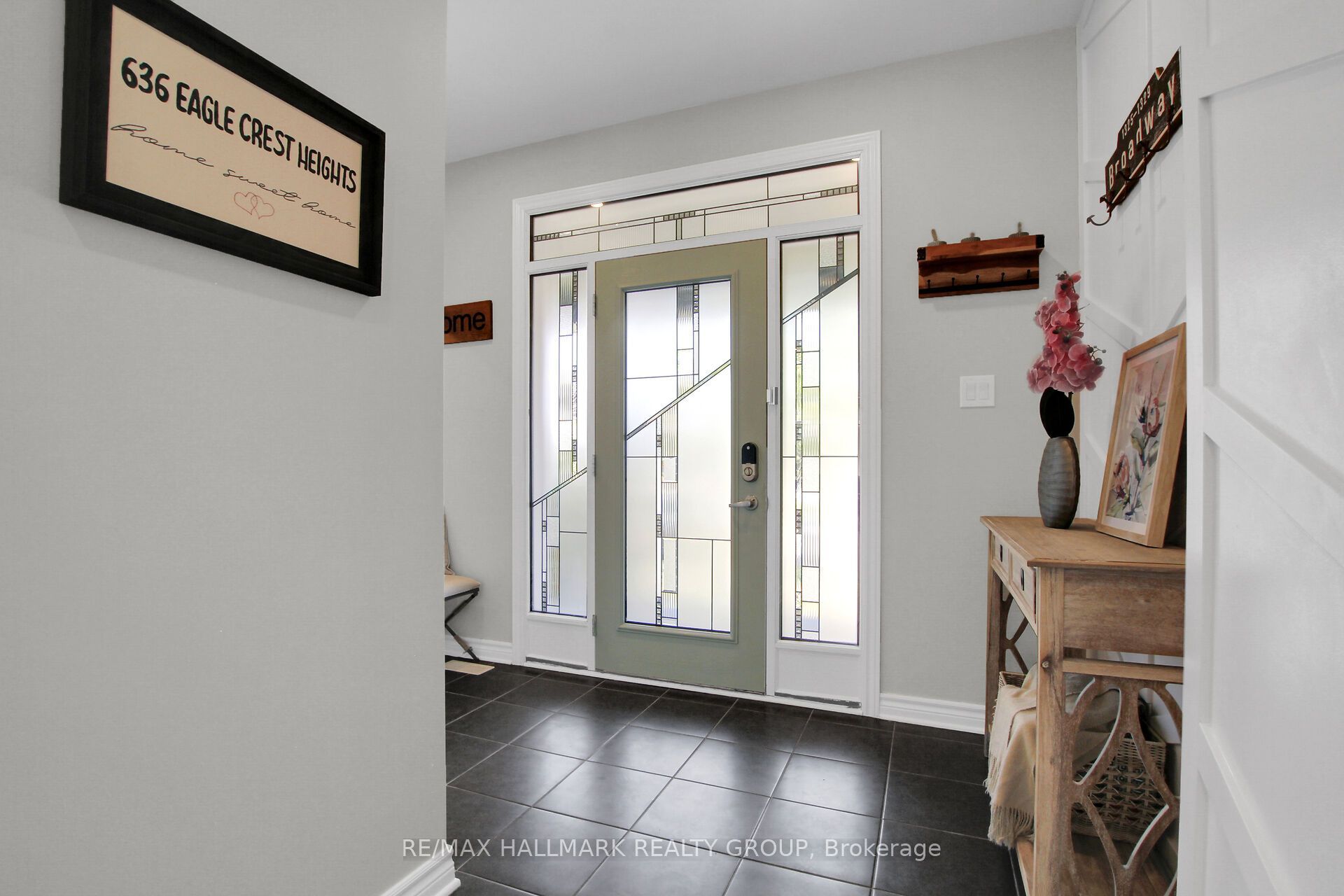 636 Eagle Crest Heights