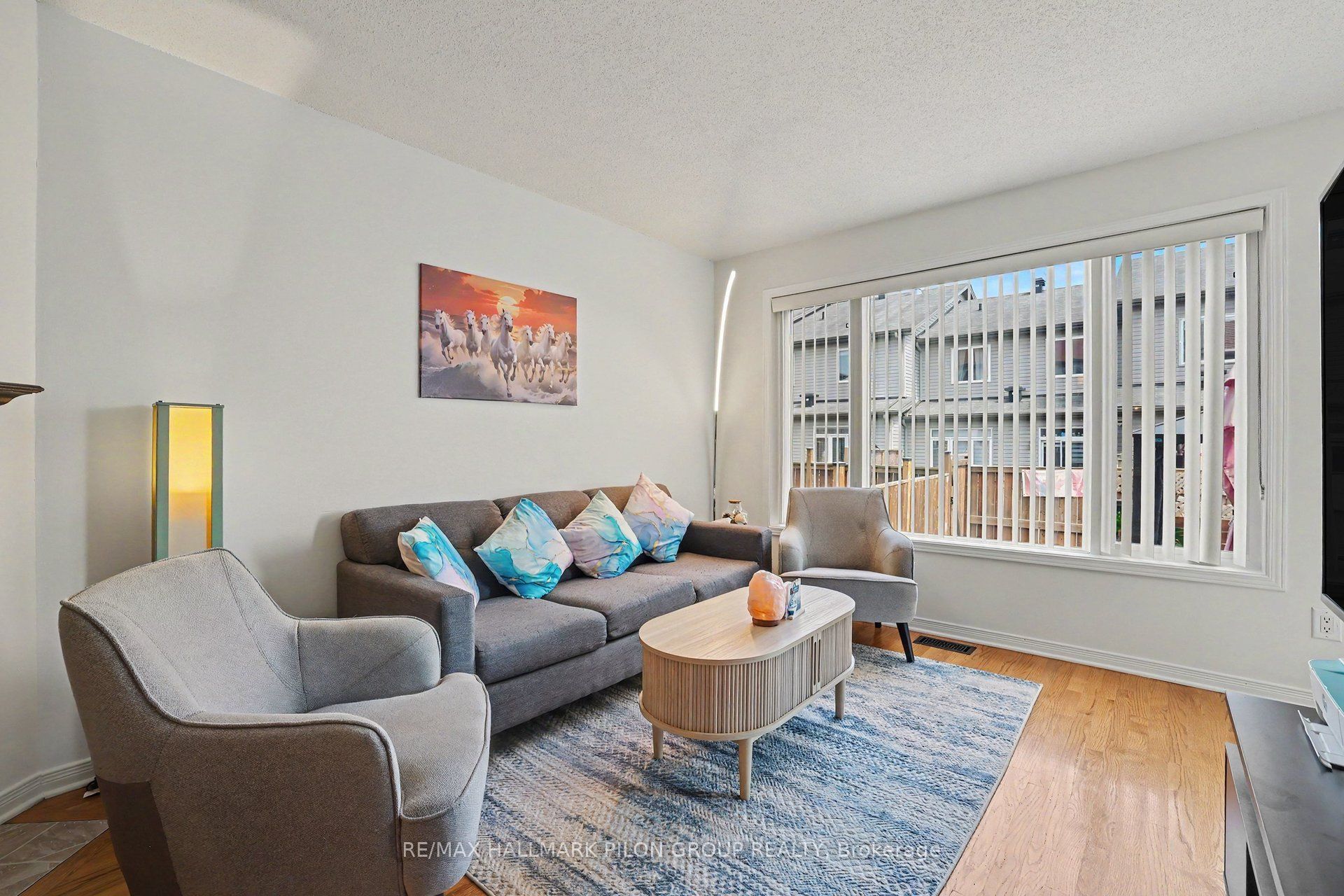 244 Rolling Meadow Crescent