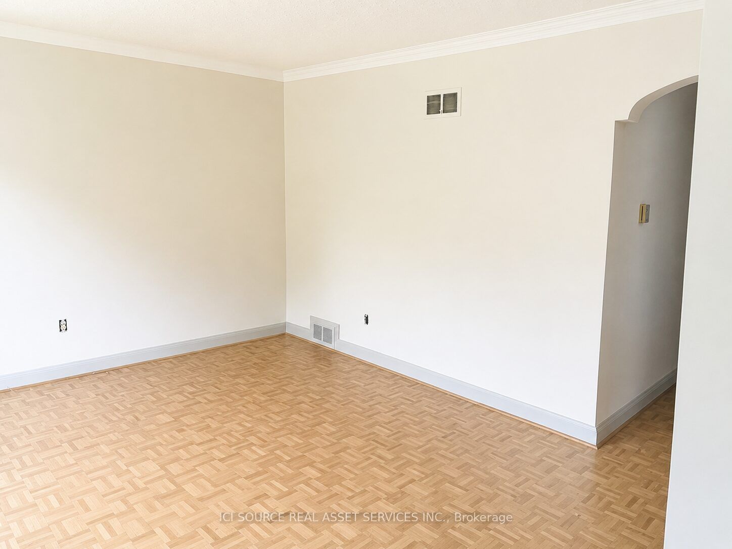 100 Ballacaine Drive