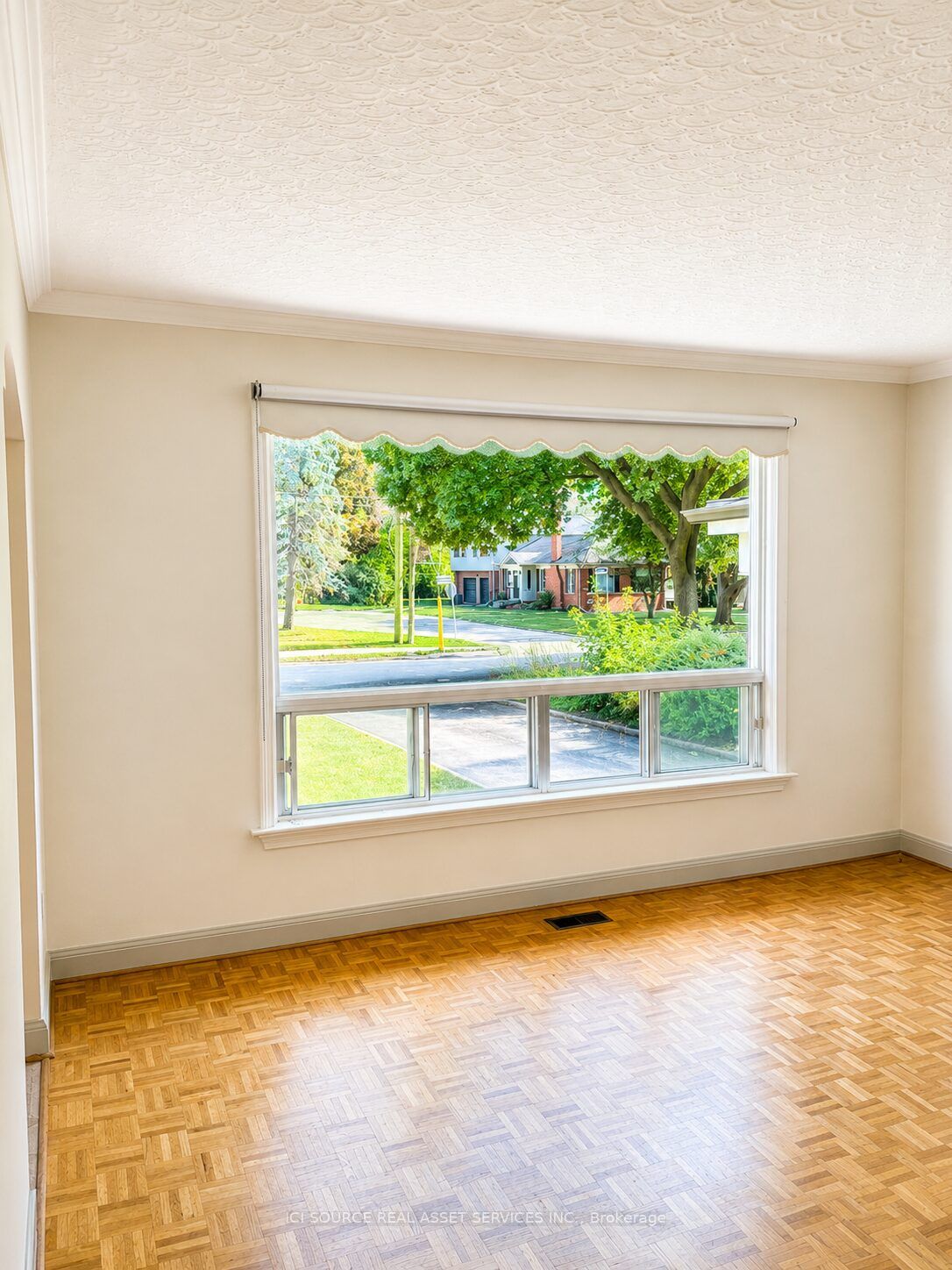 100 Ballacaine Drive