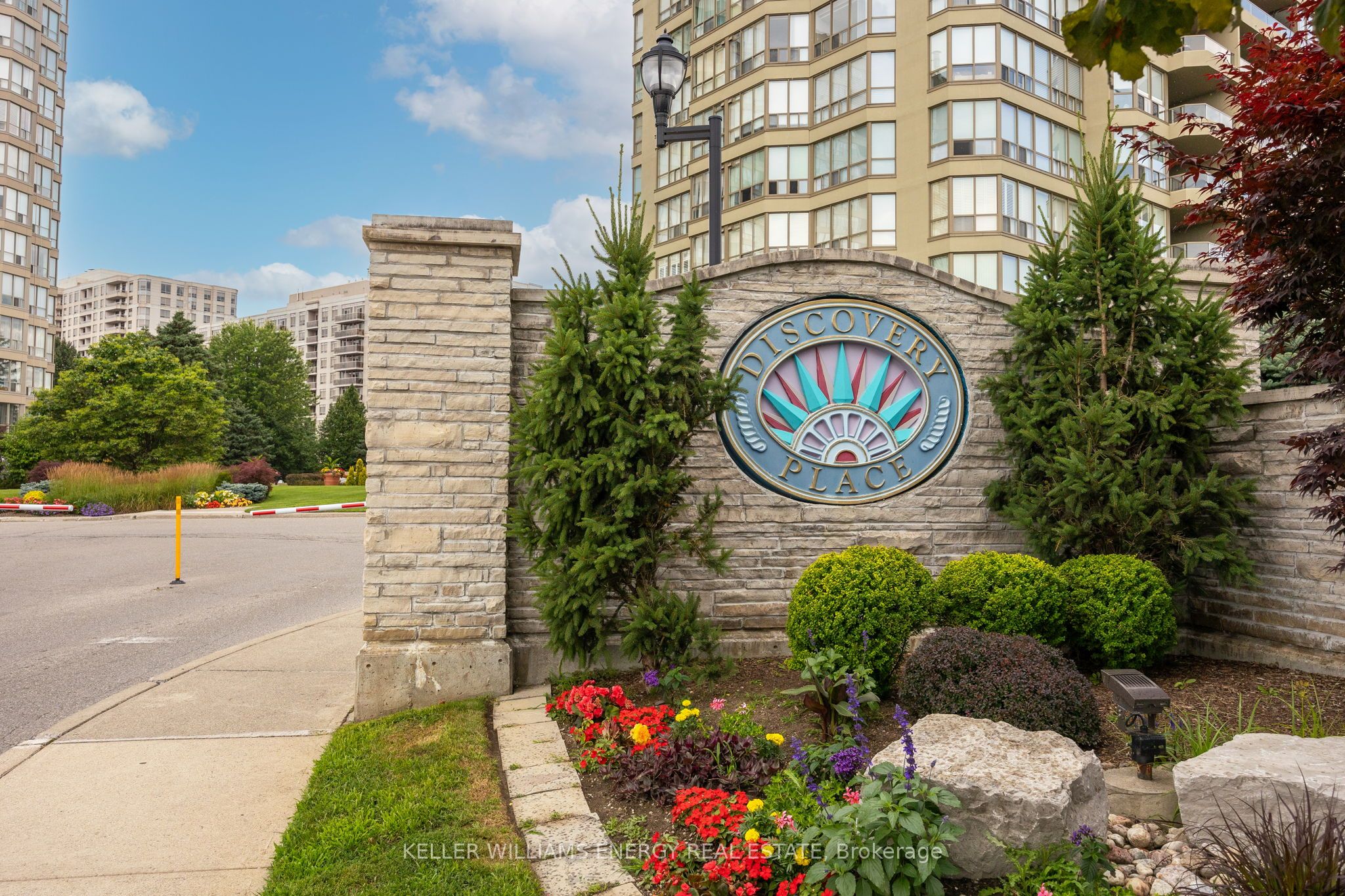 1890 Valley Farm Road 1008