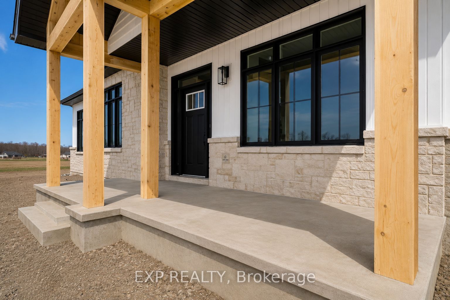 228 Trudeau Crescent