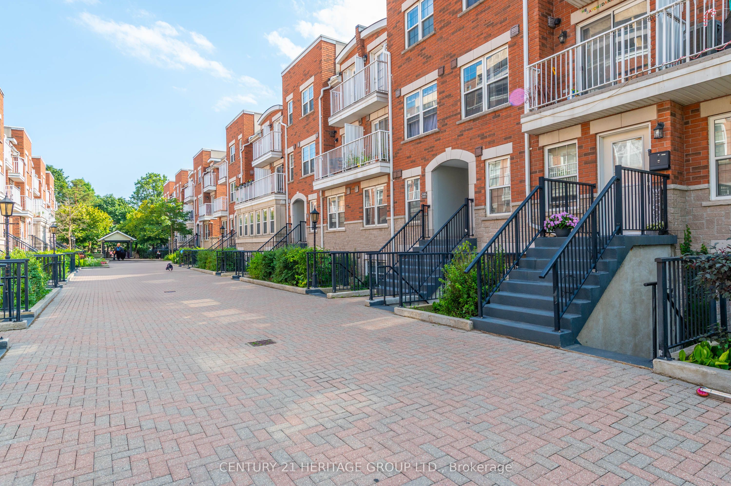 37 Four Winds Drive 24