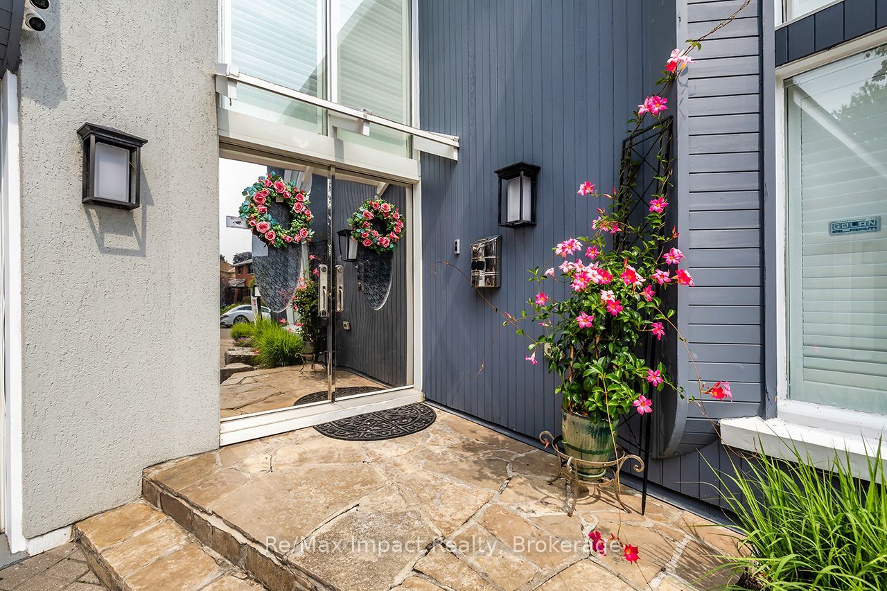 1410 Manitou Drive