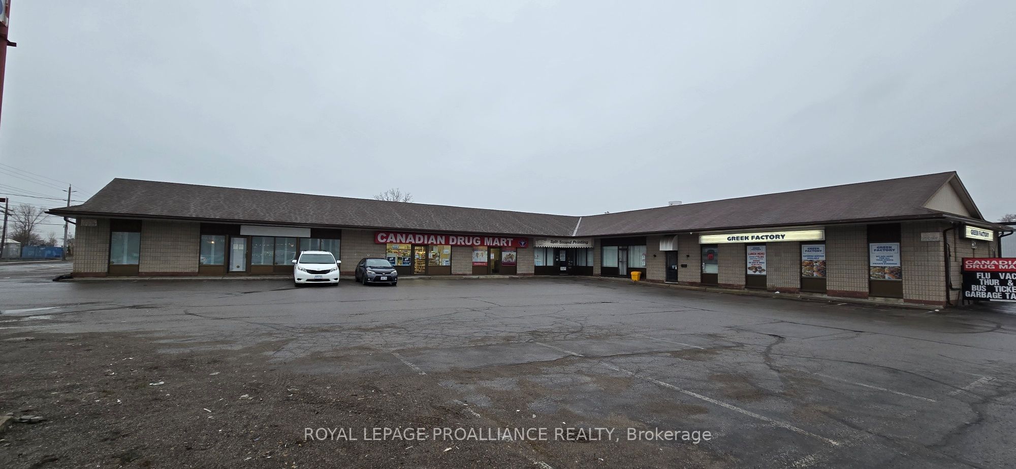 59 Dundas Street E