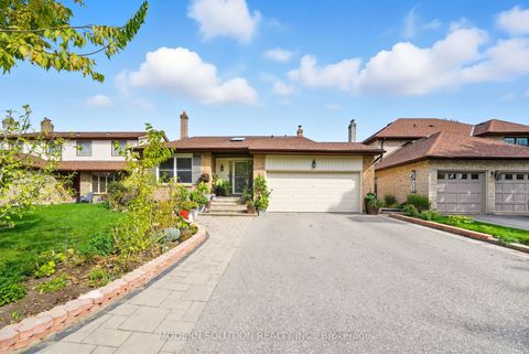 5 Woodlawn Court Whitby ON L1N 6R4