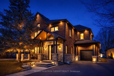 271 Main Street N Uxbridge ON L9P 1R9