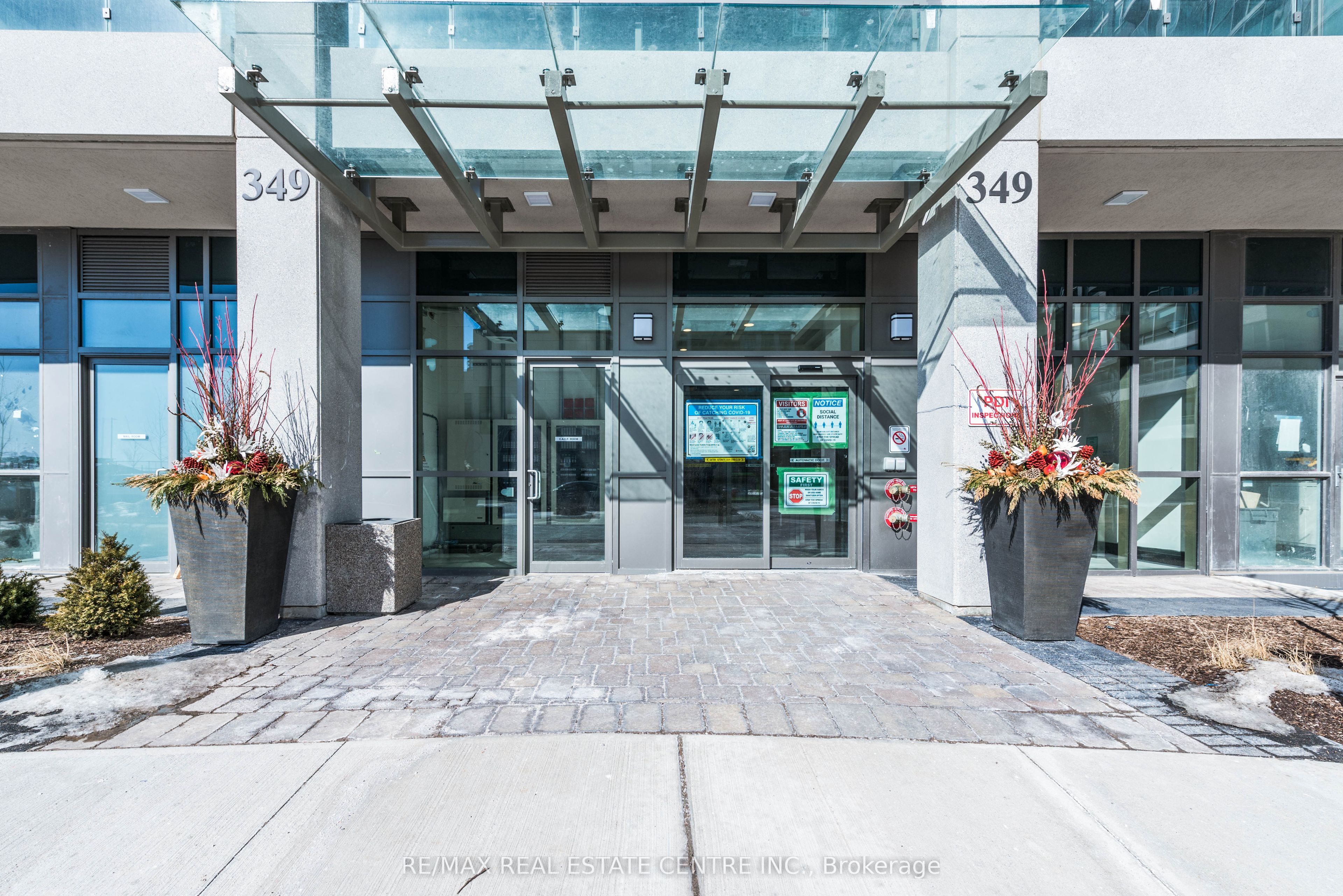 349 Rathburn Road 507