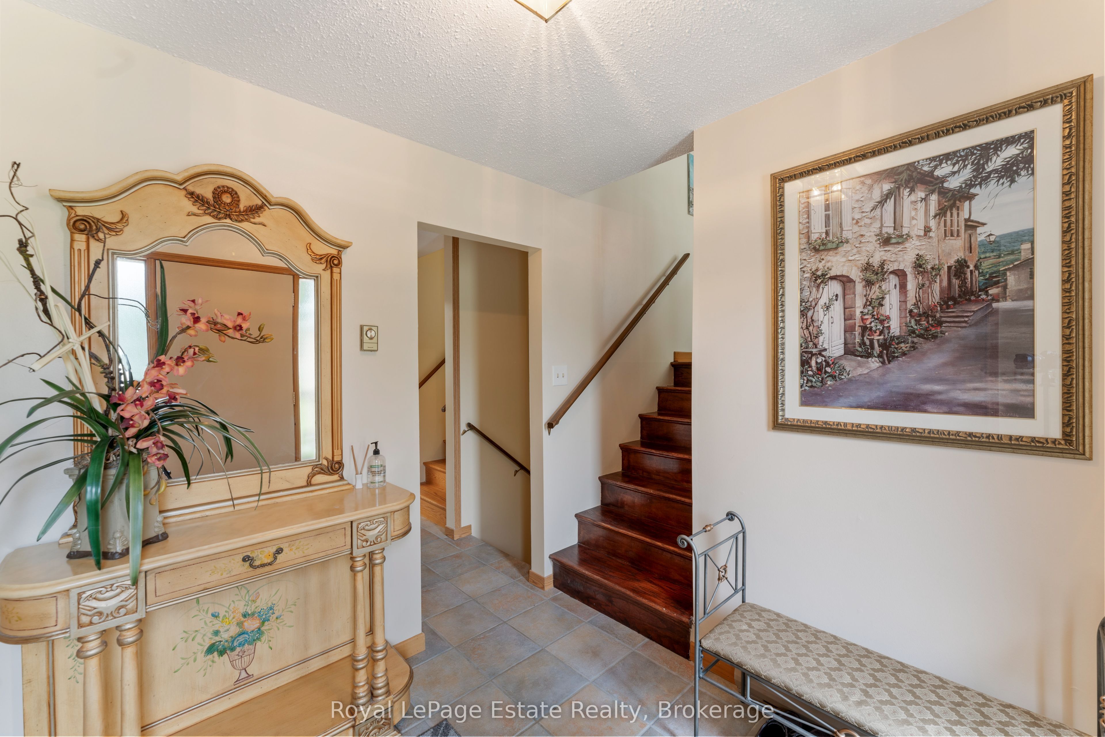 97 Dorena Crescent