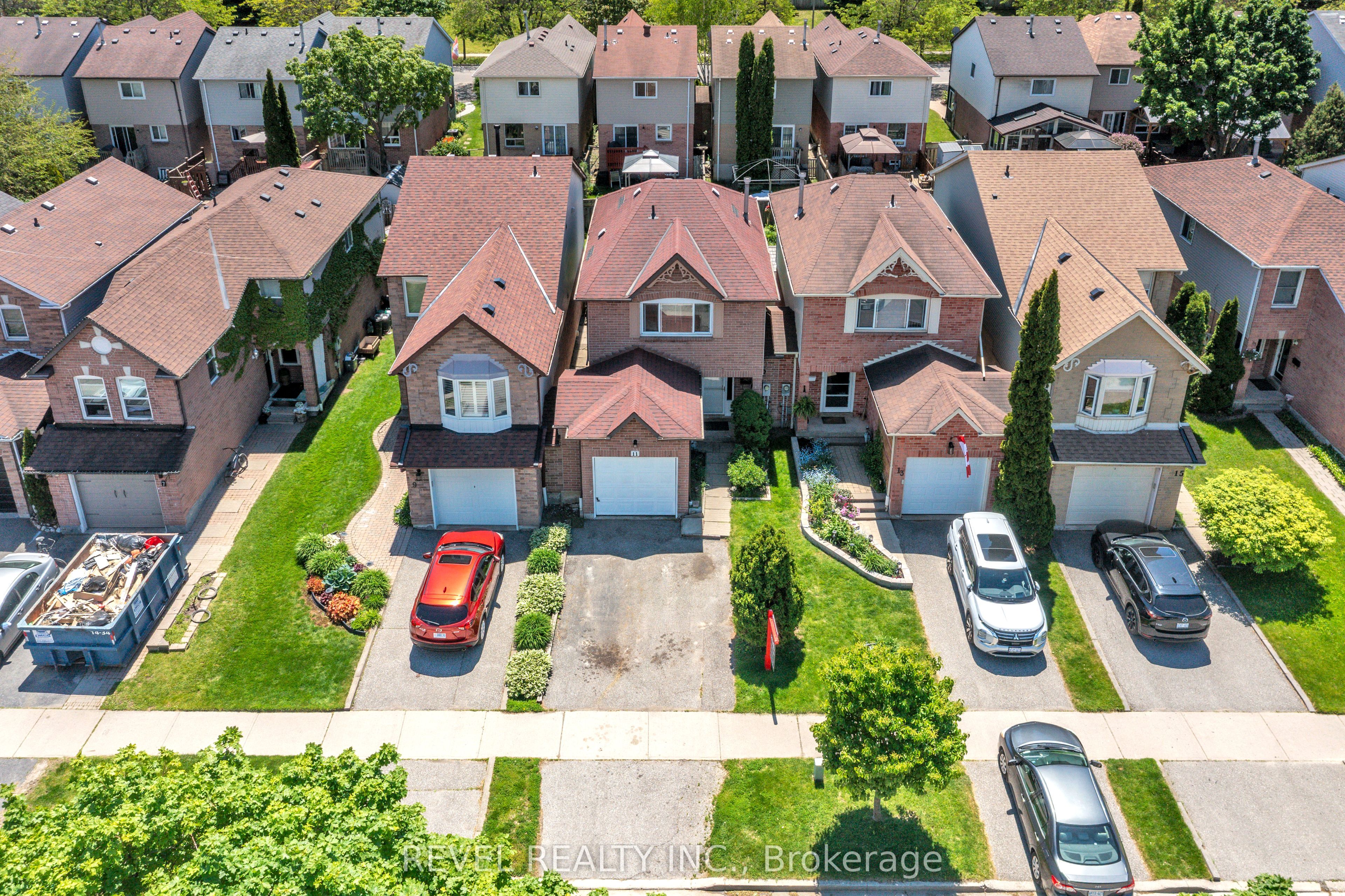 11 Carr Drive