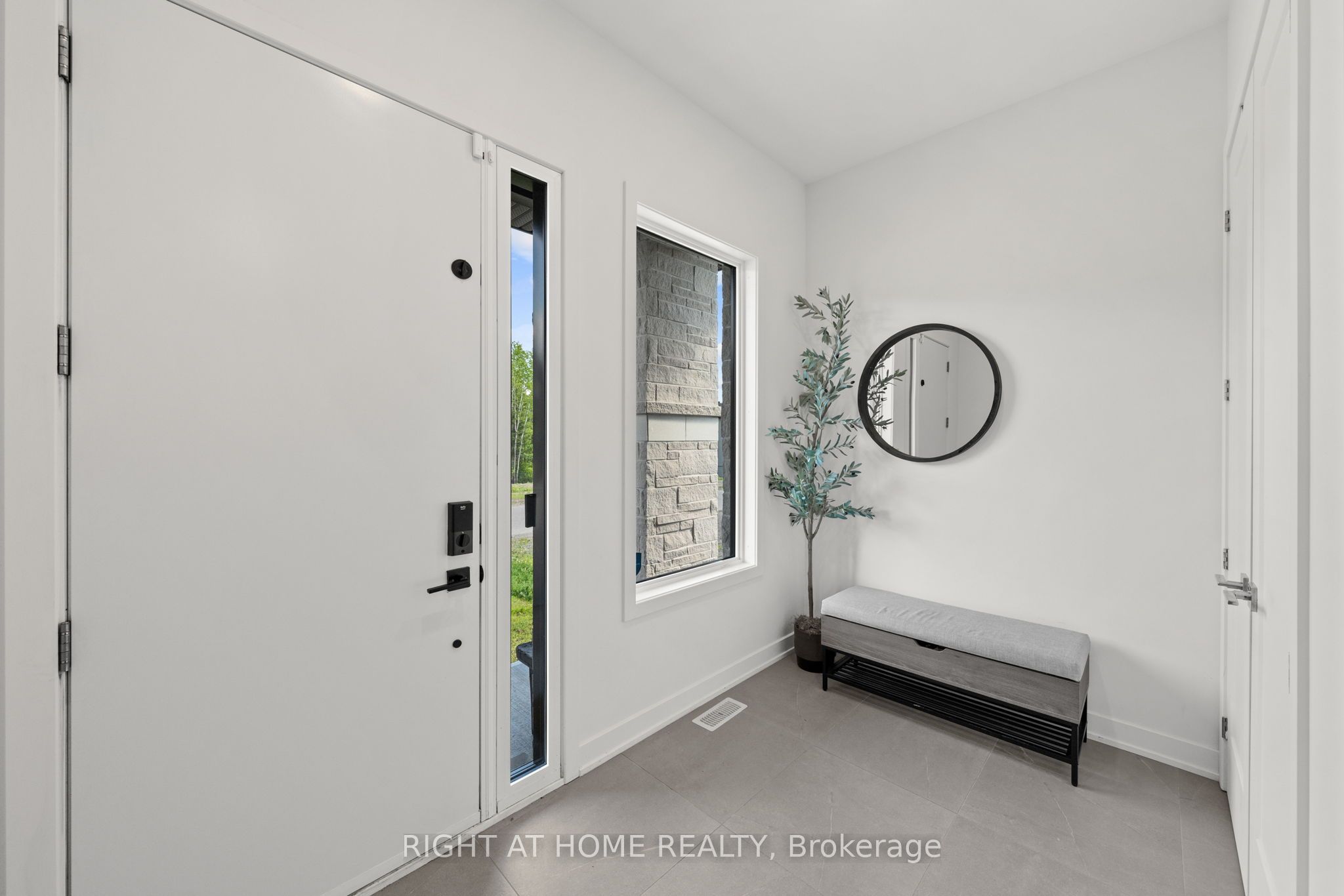 252 KETCHIKAN Crescent