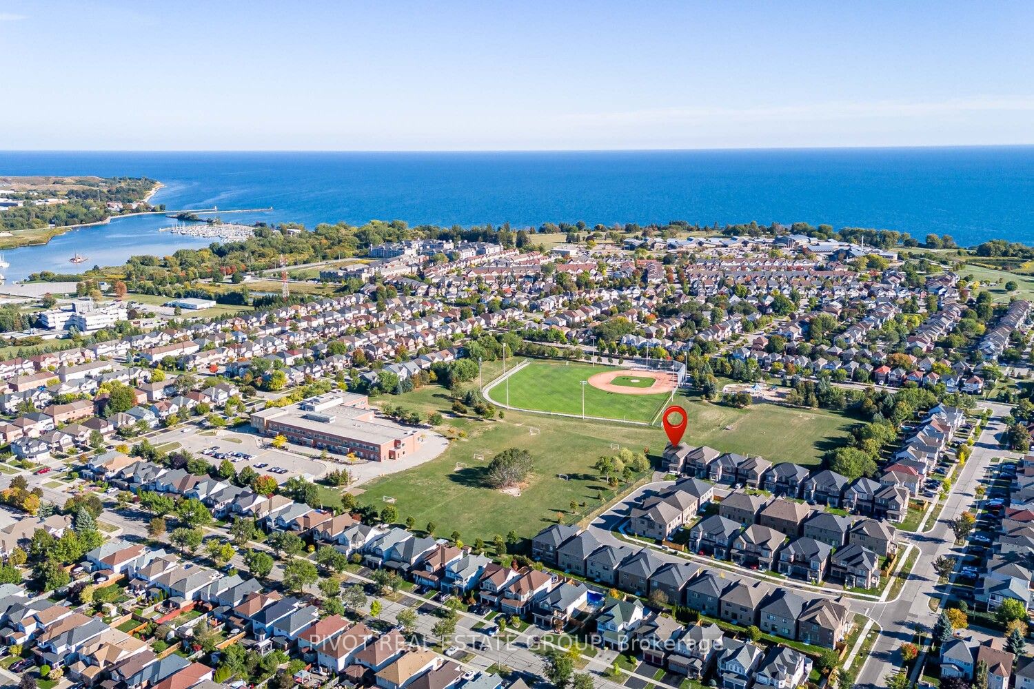 32 Waterfront Crescent