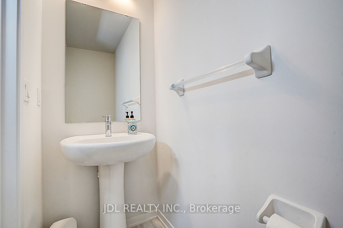 30 William Jackson Way 108