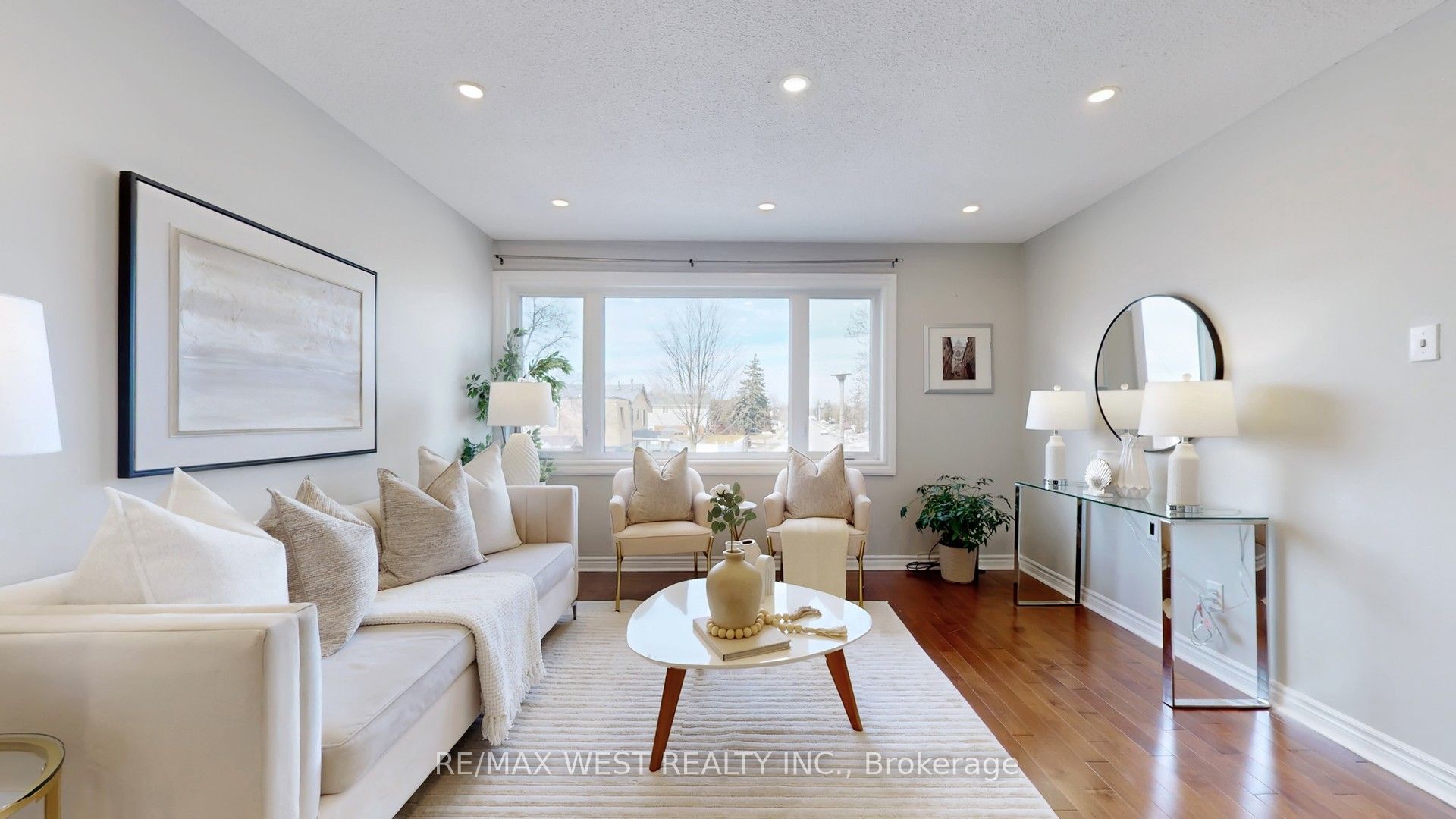 113 Kingswood Drive N