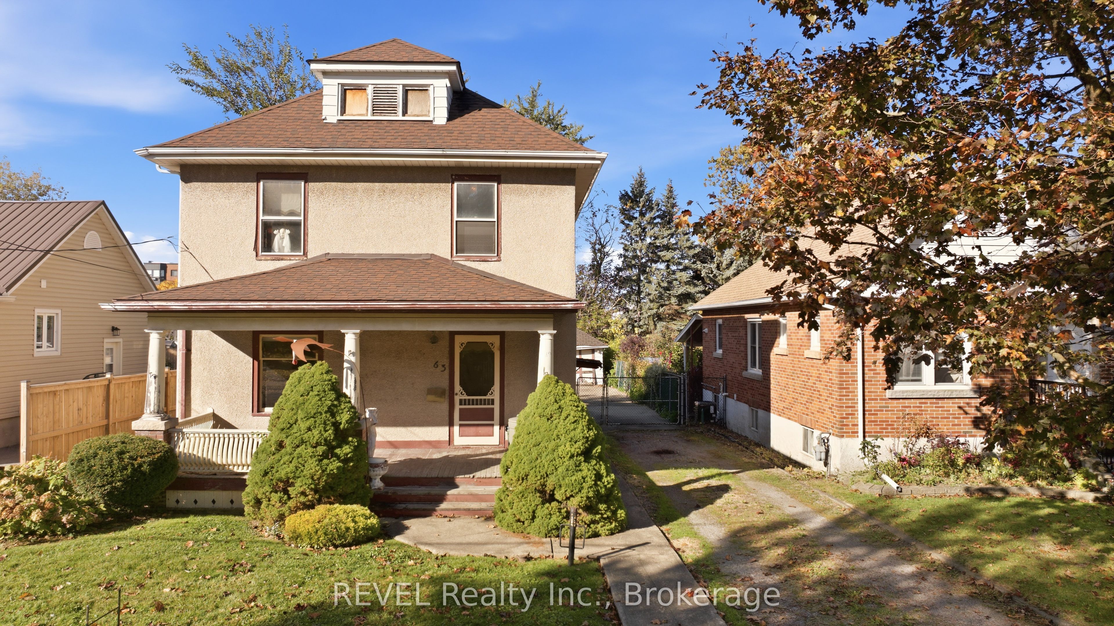 63 Carleton Street S