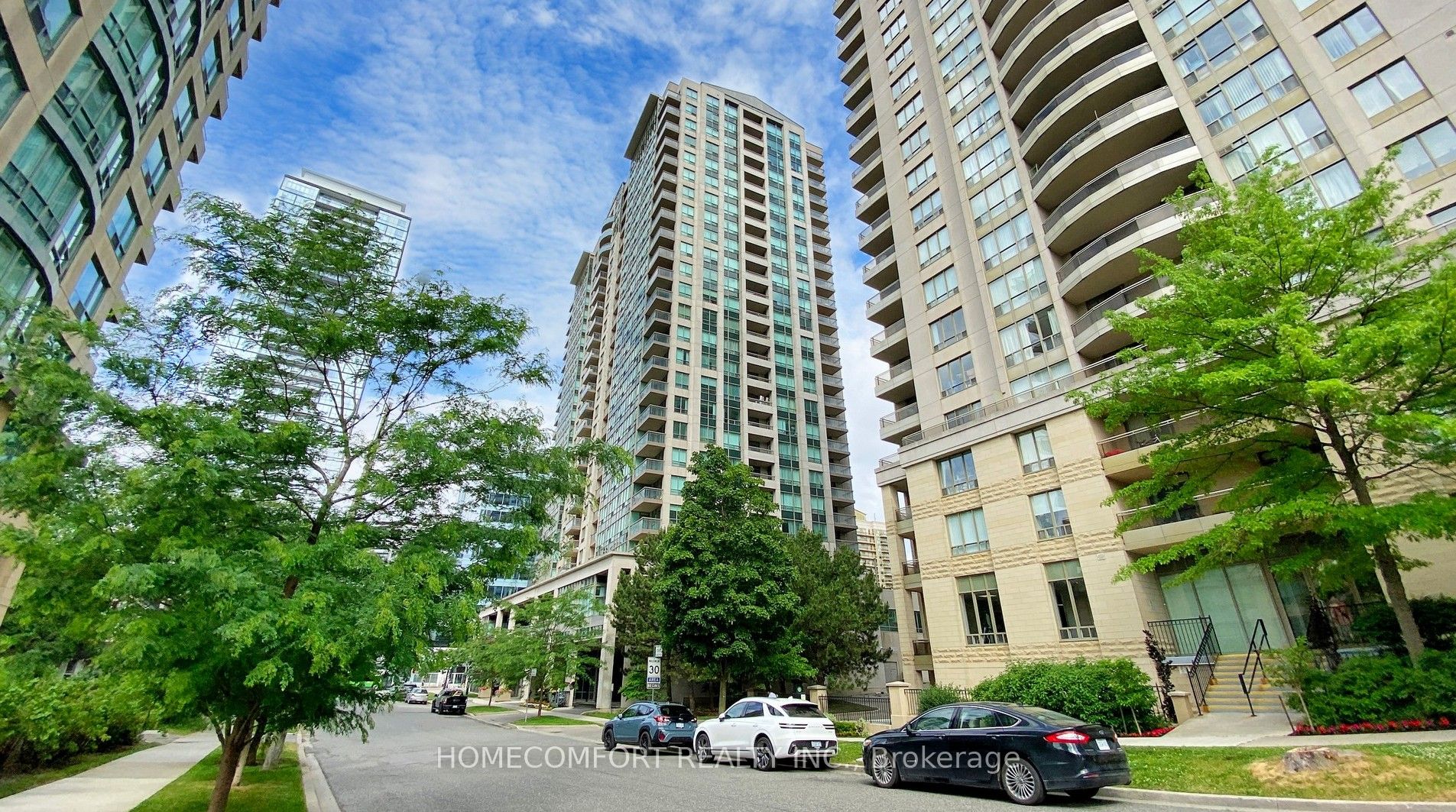 18 Parkview Avenue 312