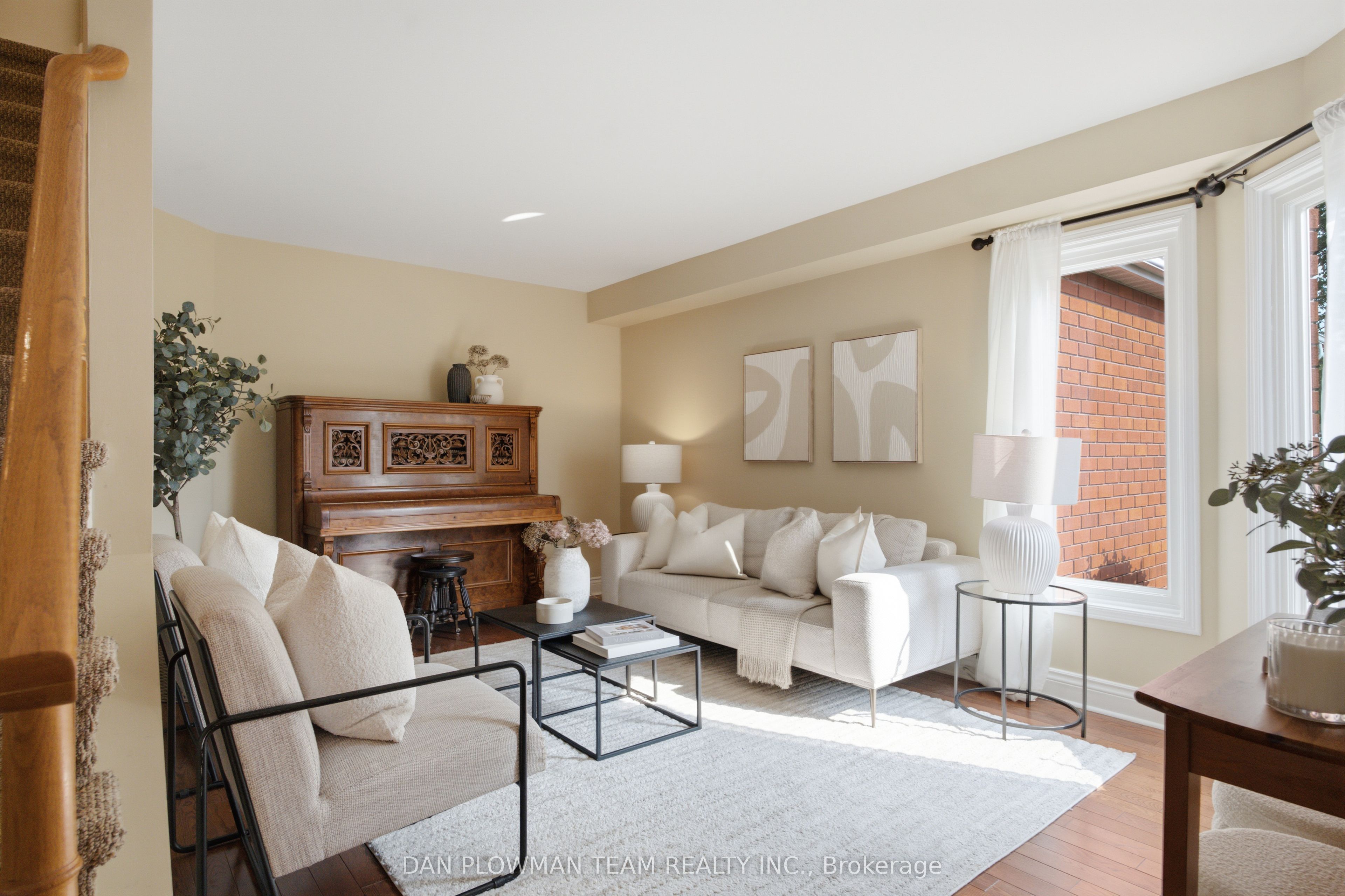 6 Saddlebrook Court