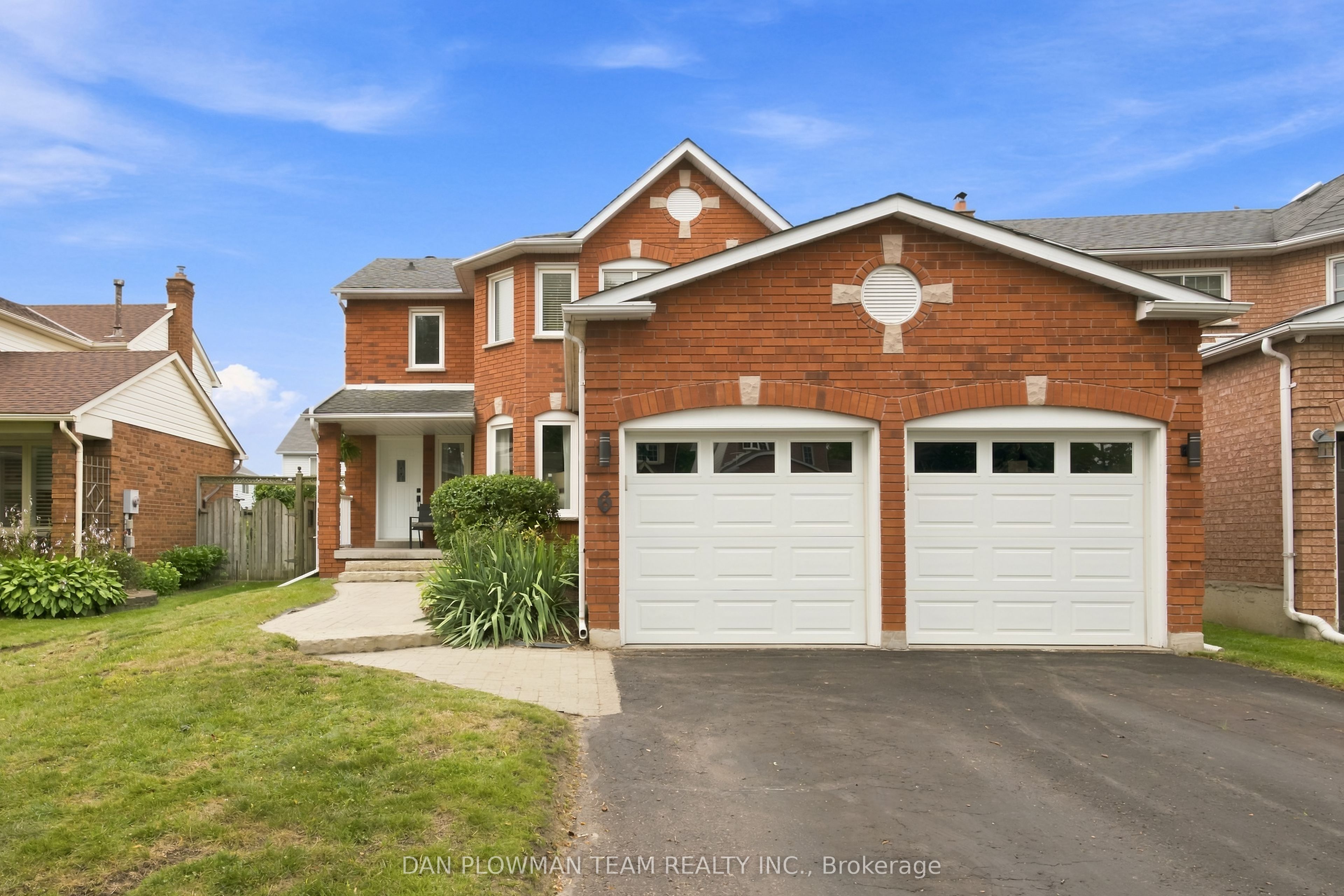 6 Saddlebrook Court