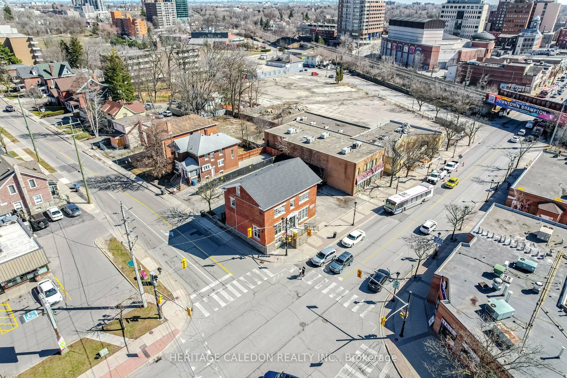 140 Main Street N